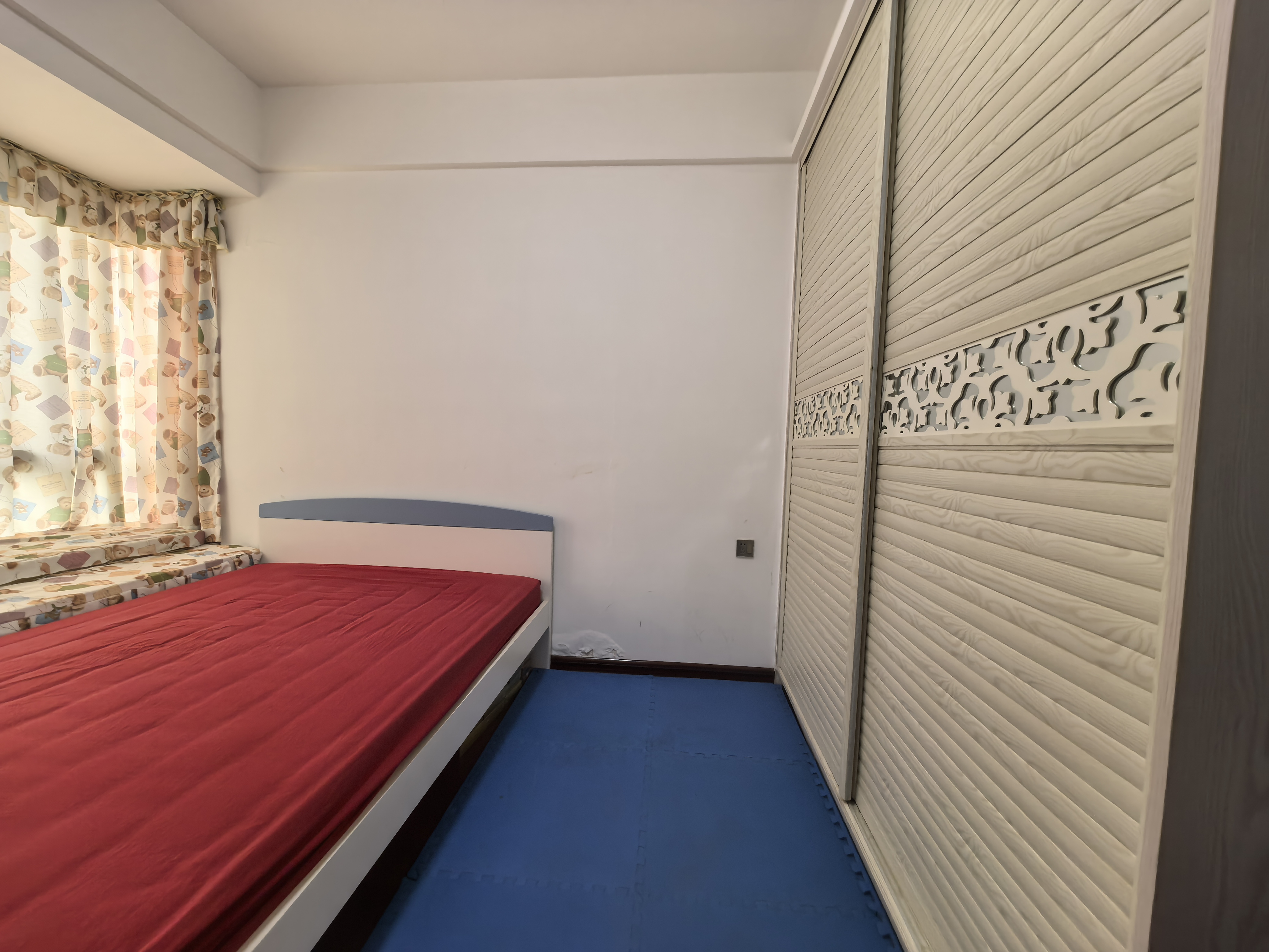 鑫成君泰 4室2厅2卫 98.0万 鑫成君泰 4室2厅2卫 98.0万客厅