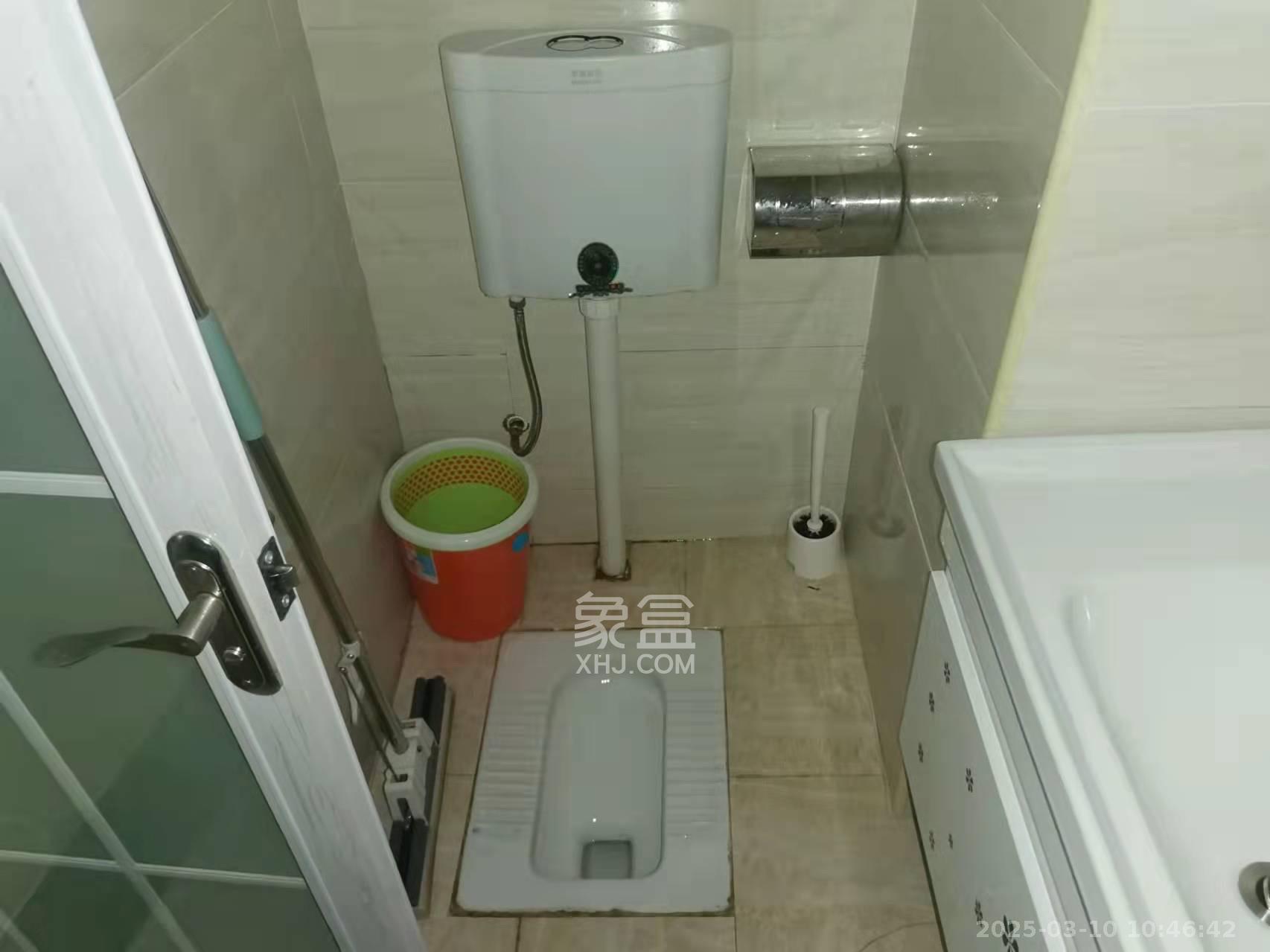 融科东南海  1室0厅1卫   1300.00元/月室内图