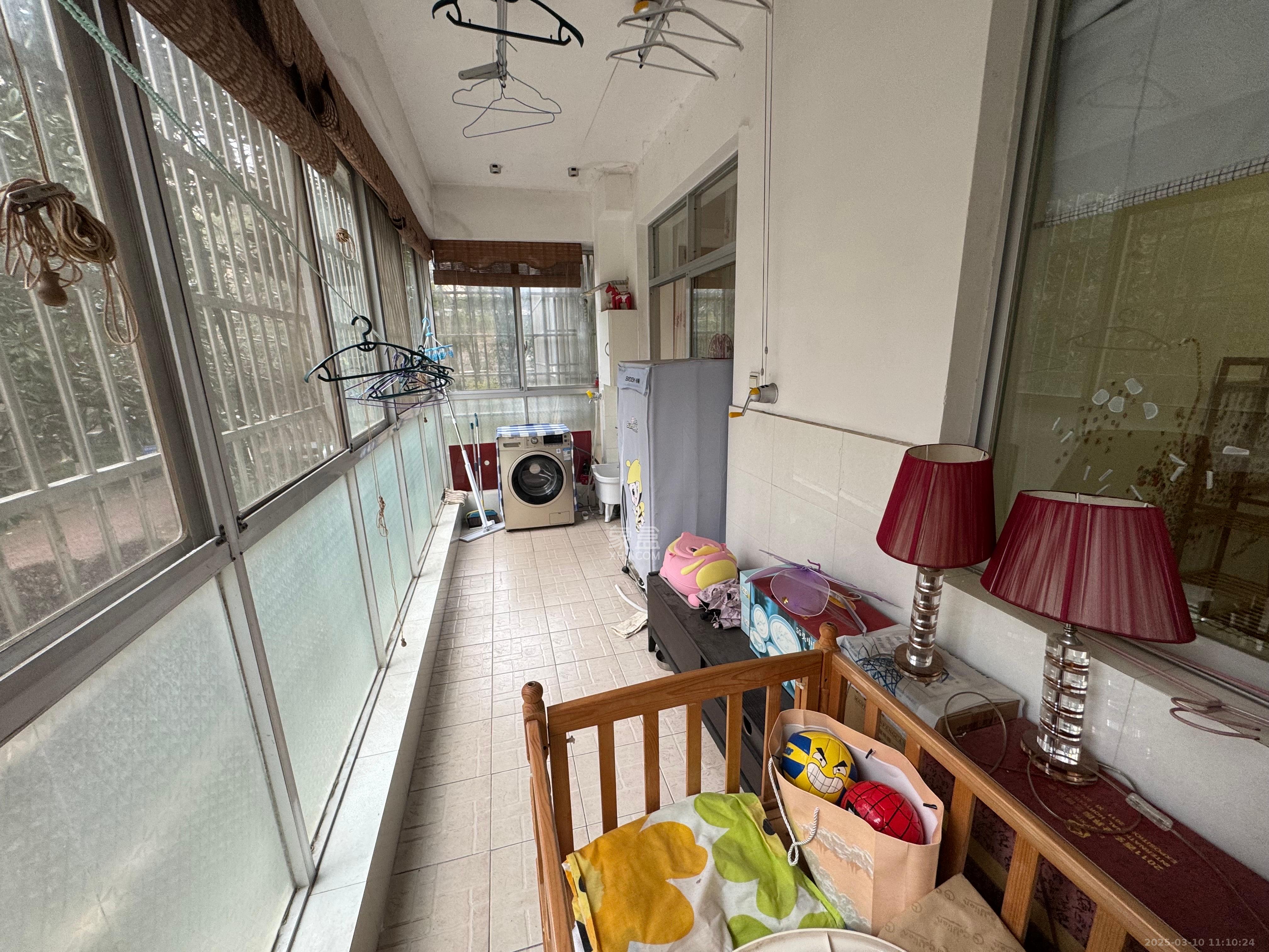 华银园 3室2厅2卫 3000.0元/月 华银园 3室2厅2卫 3000.0元/月室内图