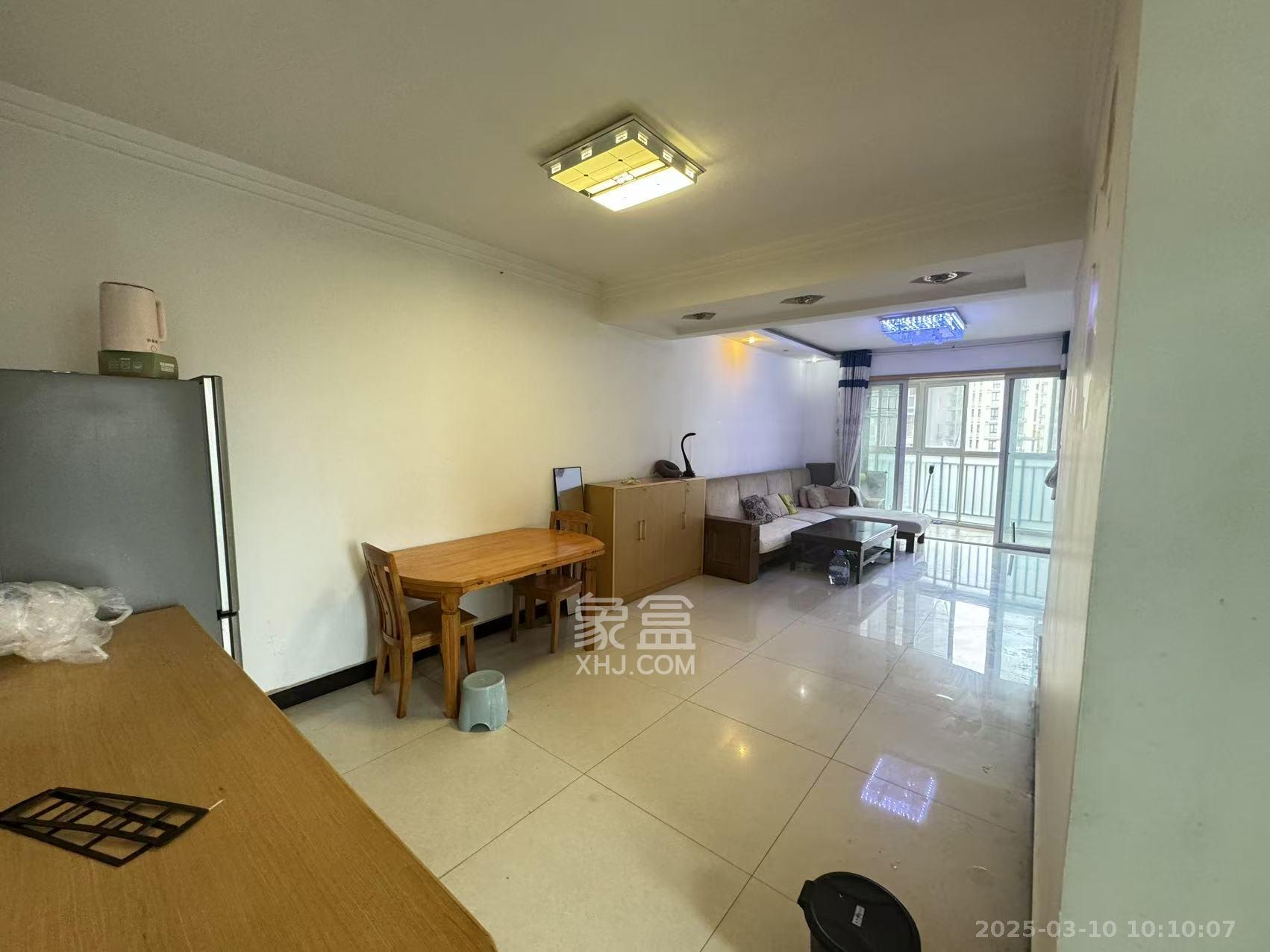 世景华庭  2室2厅1卫   1700.00元/月室内图