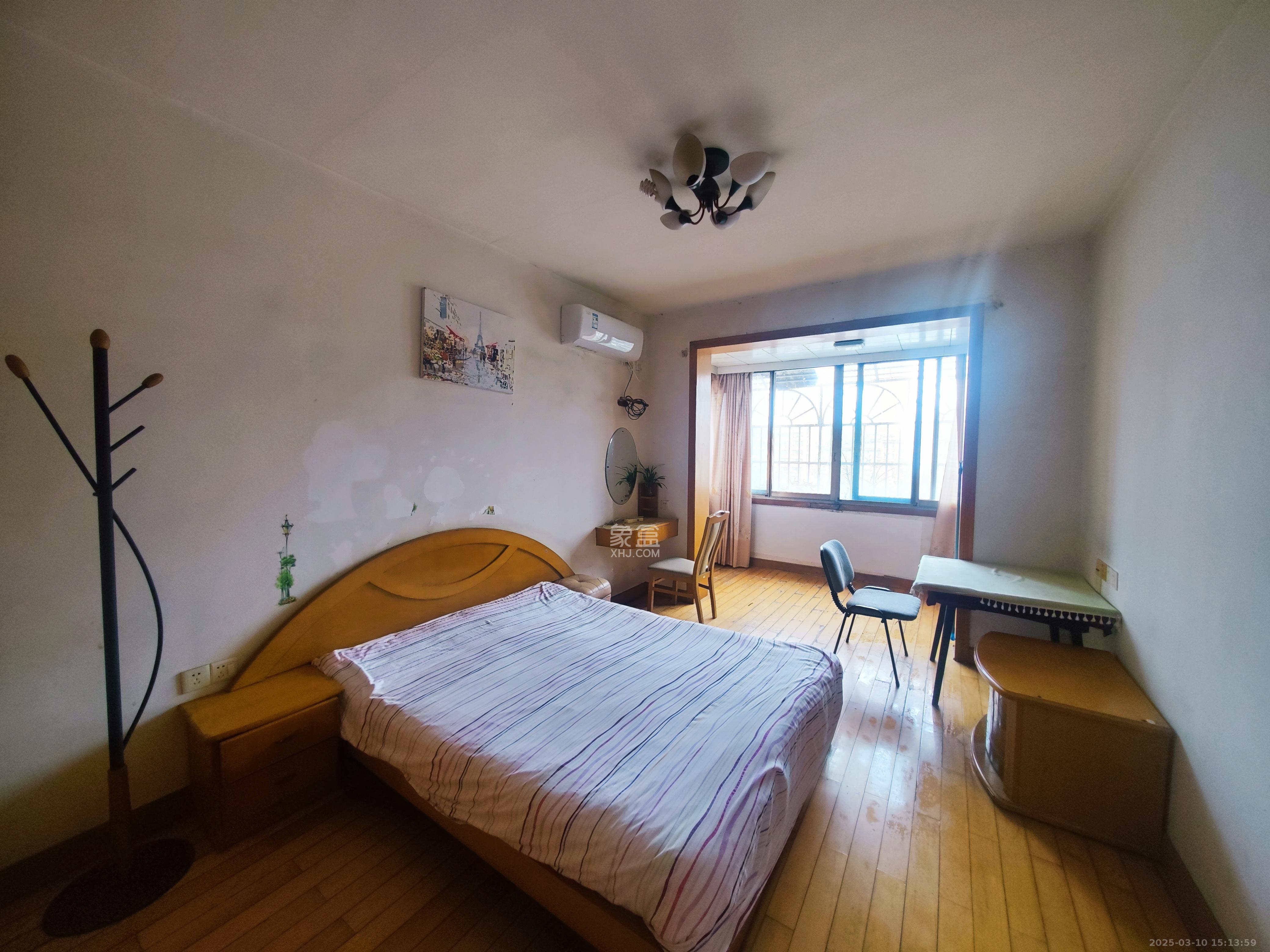 省卫生厅宿舍 3室2厅1卫 2000.0元/月 省卫生厅宿舍 3室2厅1卫 2000.0元/月室内图