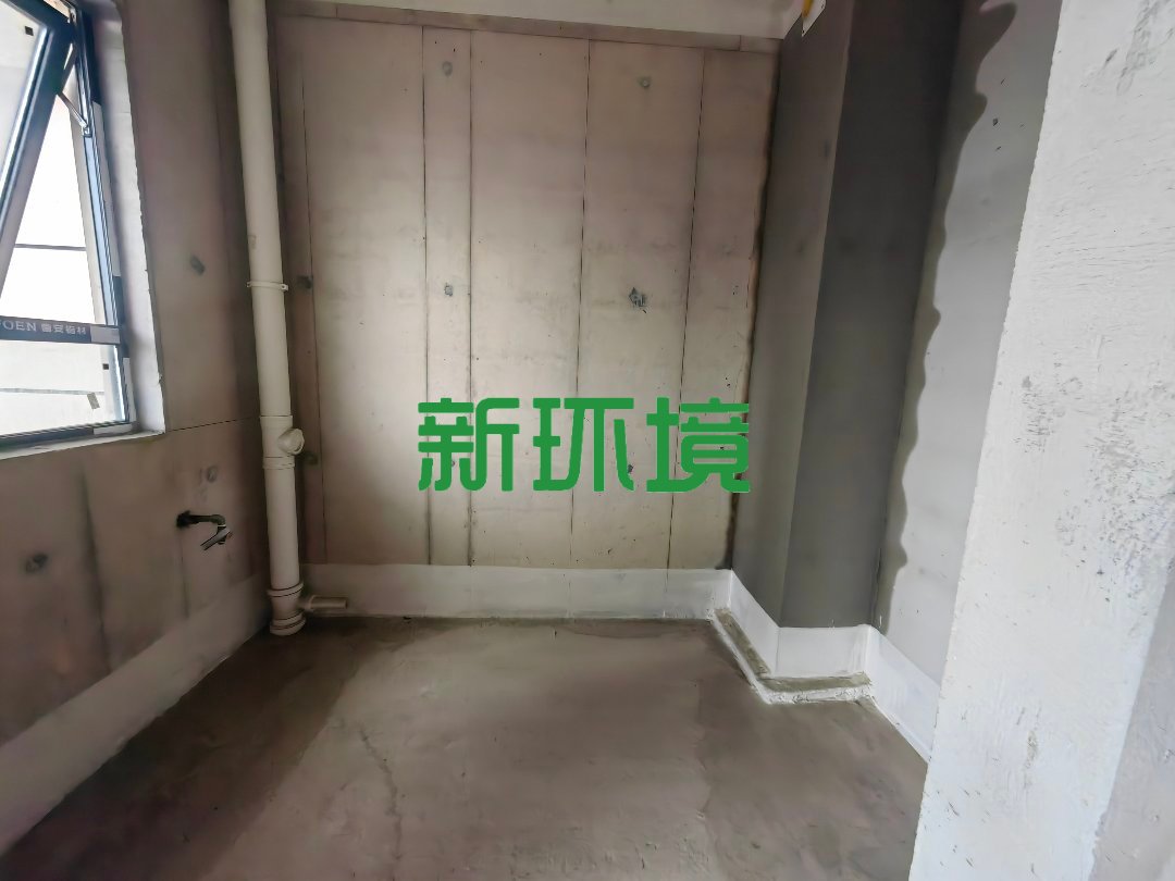 荣盛花语书院  4室2厅2卫   88.00万客厅