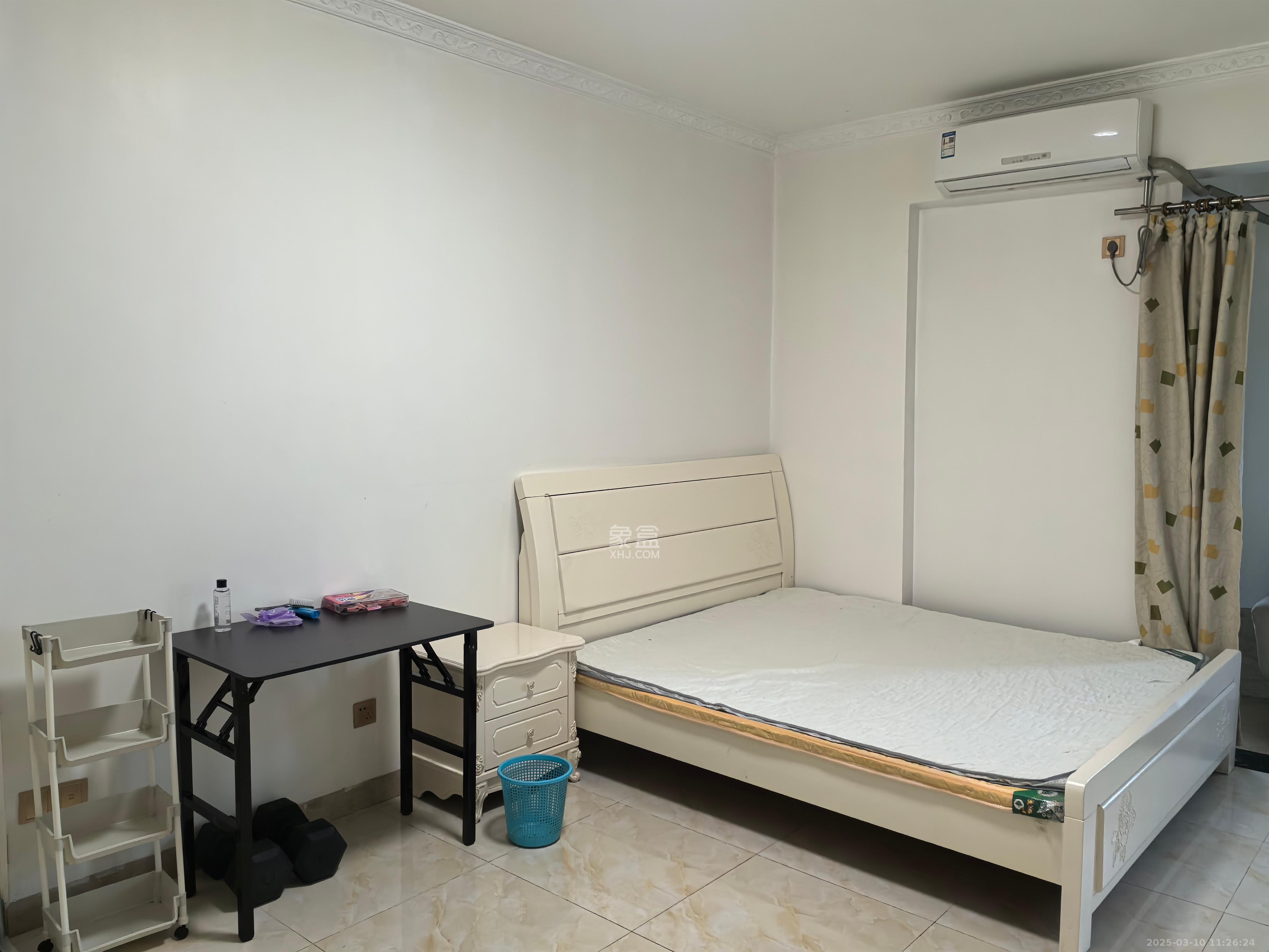 湘域城邦(湘域国际中心)  1室1厅1卫    2200.0元/月 湘域城邦(湘域国际中心)  1室1厅1卫    2200.0元/月