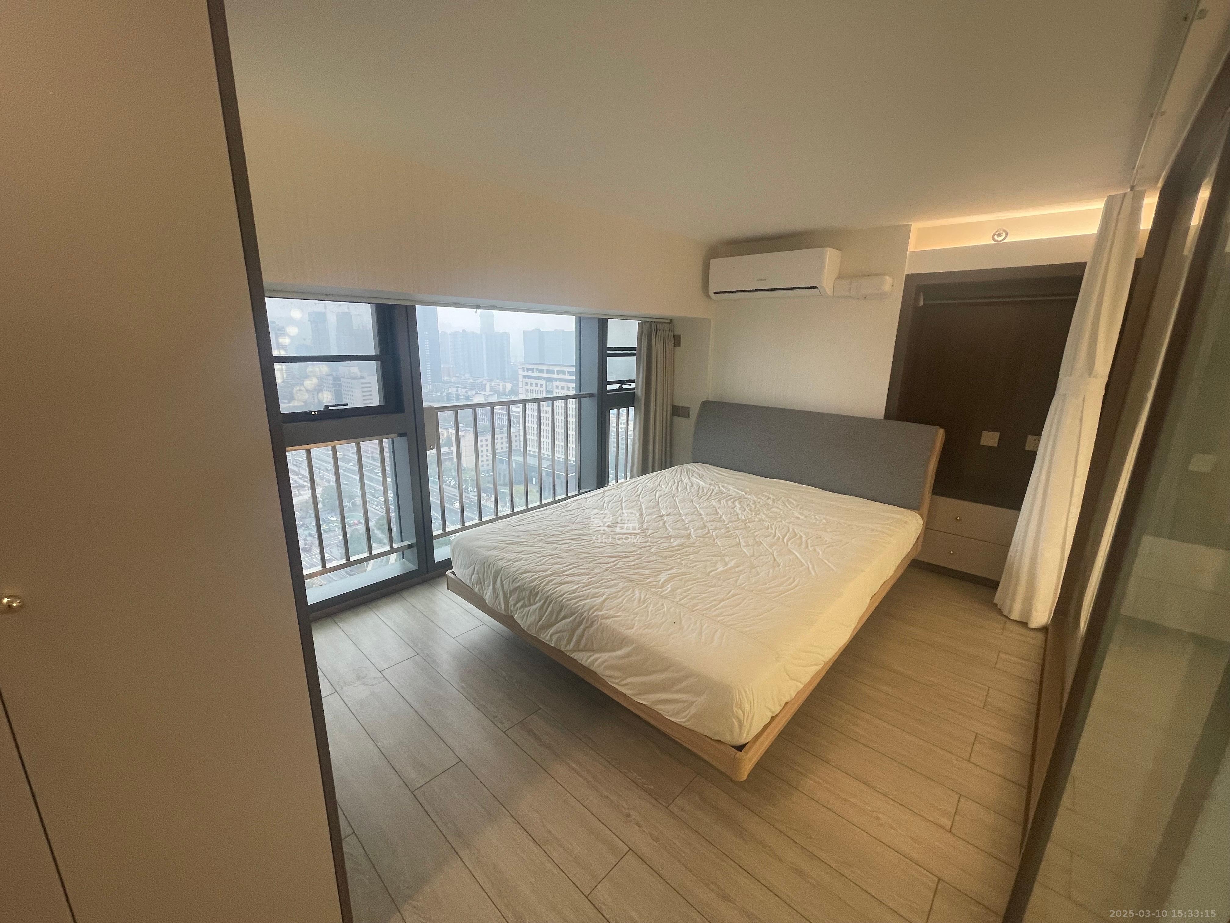 华远华时代   51.0㎡     3500.00元/月