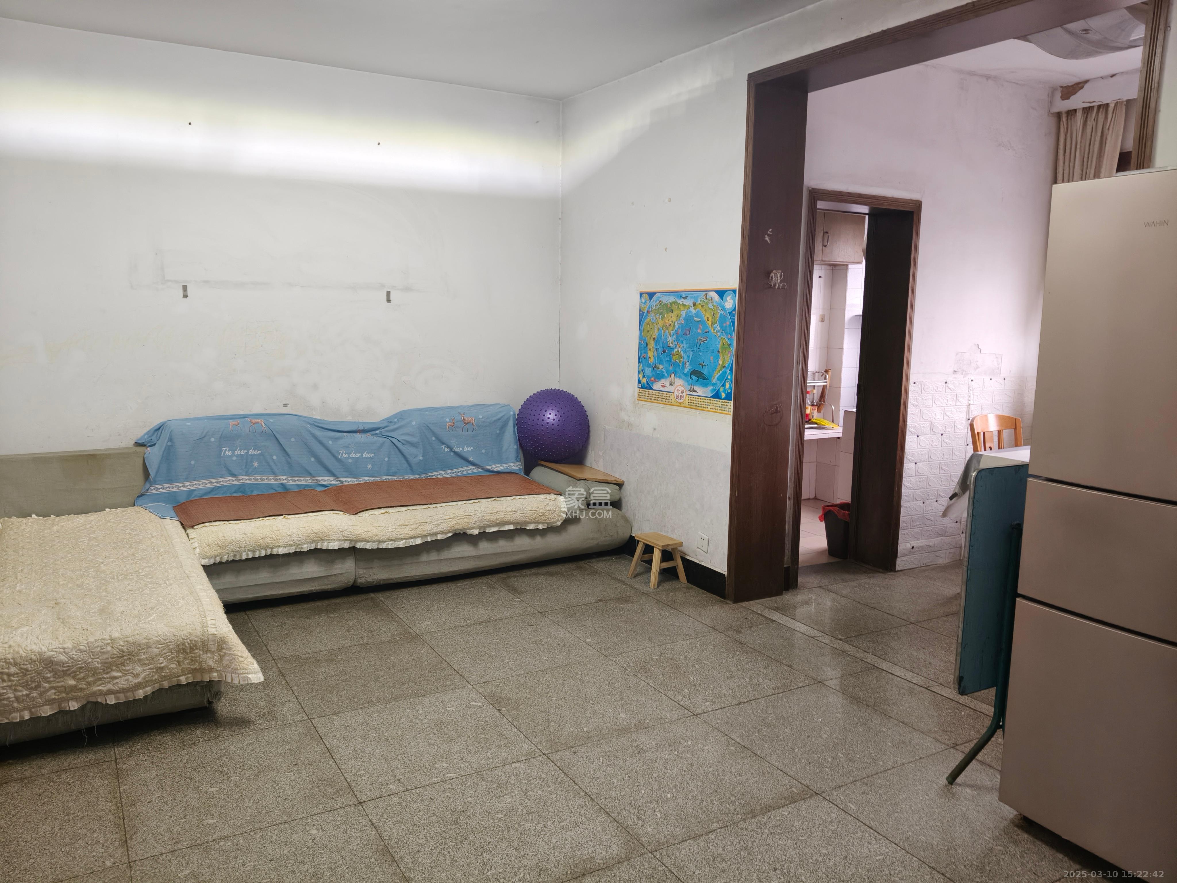 福星小区 2室2厅1卫 700.0元/月 福星小区 2室2厅1卫 700.0元/月室内图