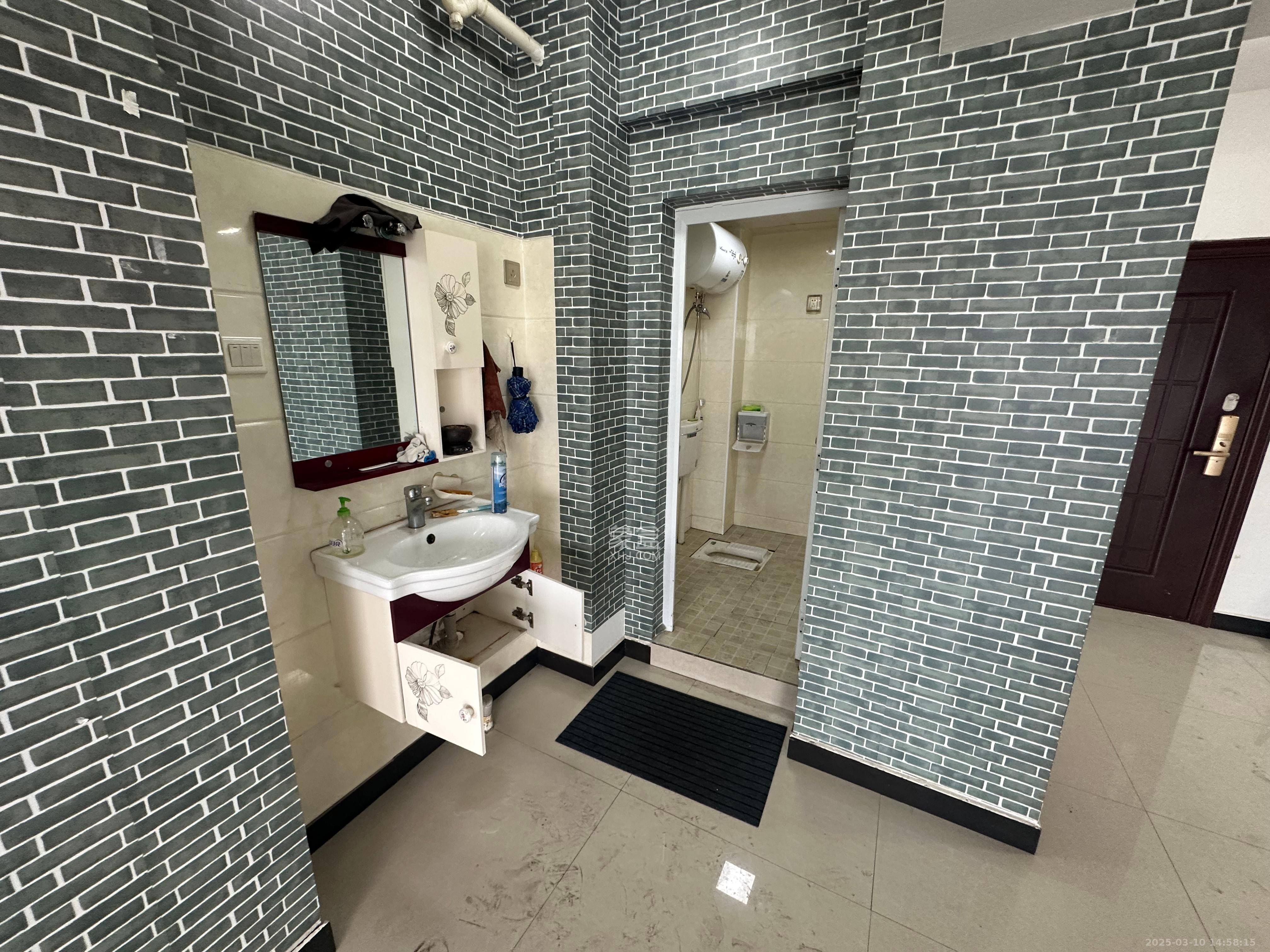 锦泰东环国际 1室2厅1卫 2000.0元/月 锦泰东环国际 1室2厅1卫 2000.0元/月室内图