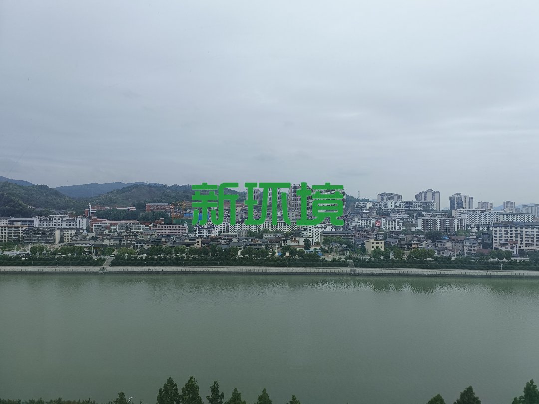 江与城 4室2厅2卫 118.0万 江与城 4室2厅2卫 118.0万客厅