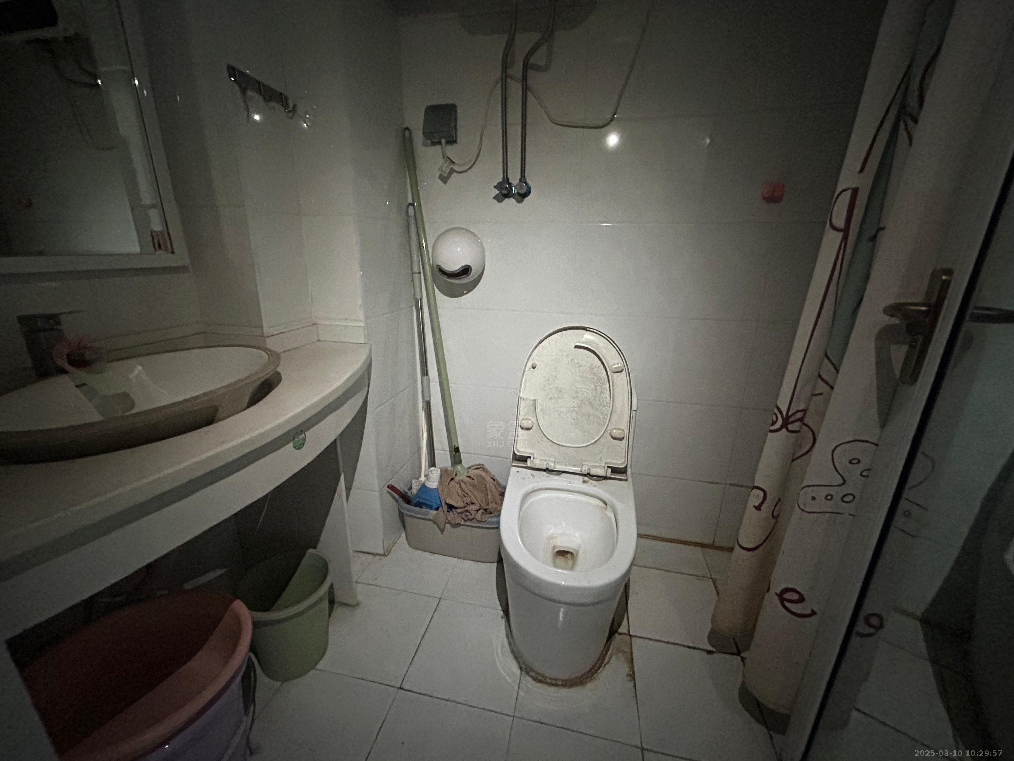 九八缔景城 2室1厅1卫 1700.0元/月 九八缔景城 2室1厅1卫 1700.0元/月室内图