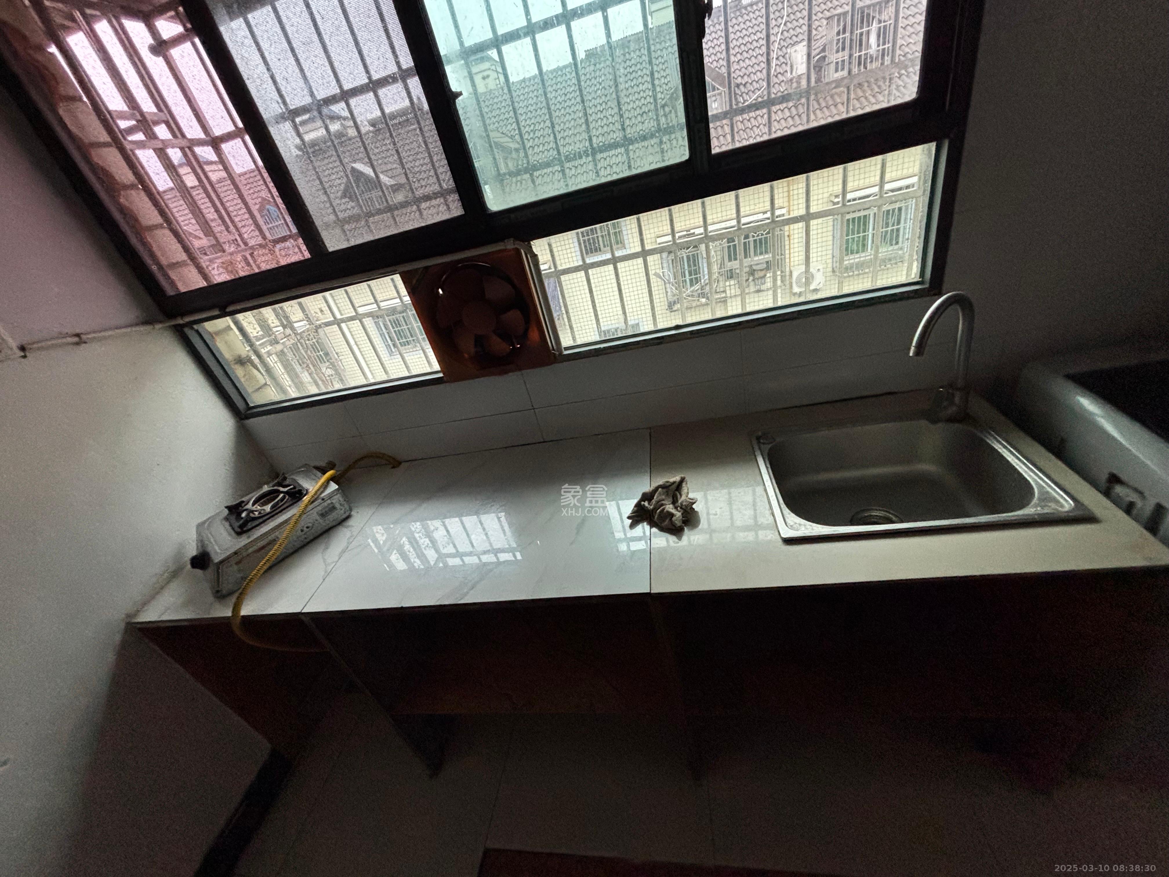 付家湾小区（东屯渡农场付家湾）  1室1厅1卫    1200.0元/月室内图