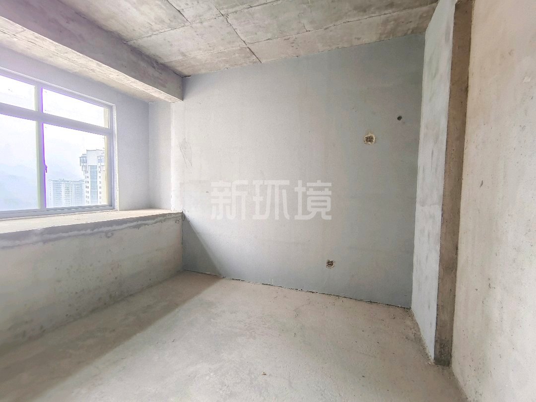 丽景天下二期 4室2厅2卫 82.8万 丽景天下二期 4室2厅2卫 82.8万客厅