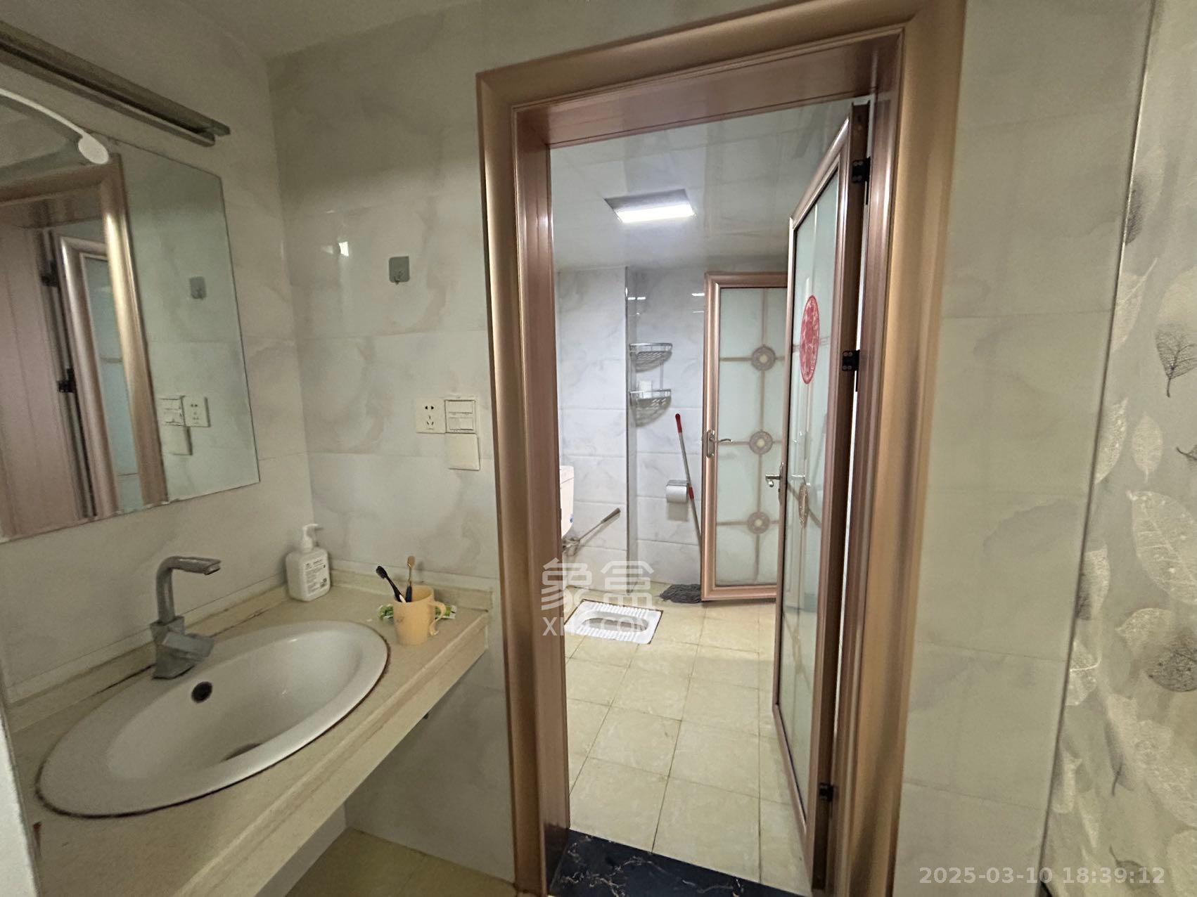 气象佳园  2室2厅1卫    1500.0元/月 气象佳园  2室2厅1卫    1500.0元/月室内图