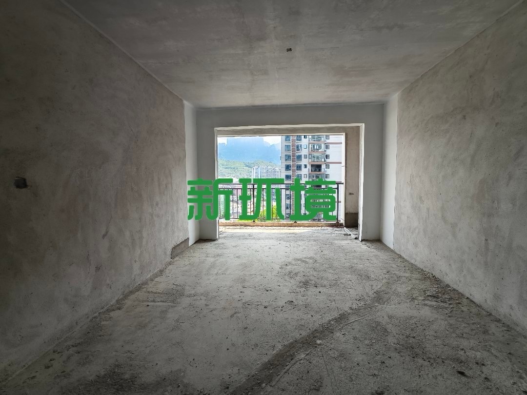 靛达广场  3室2厅2卫   69.80万客厅