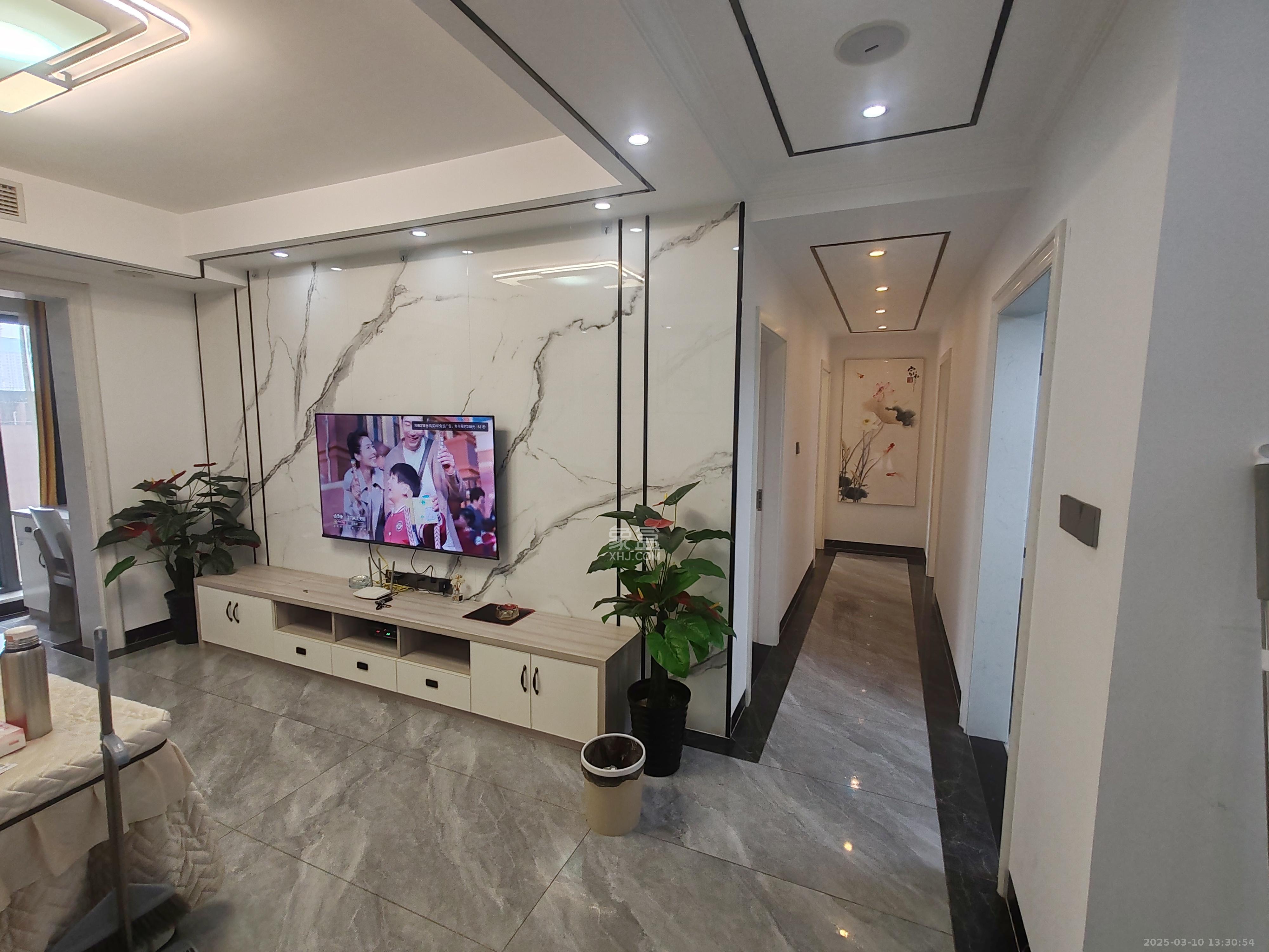 中建悦和城  3室2厅2卫   3500.00元/月室内图
