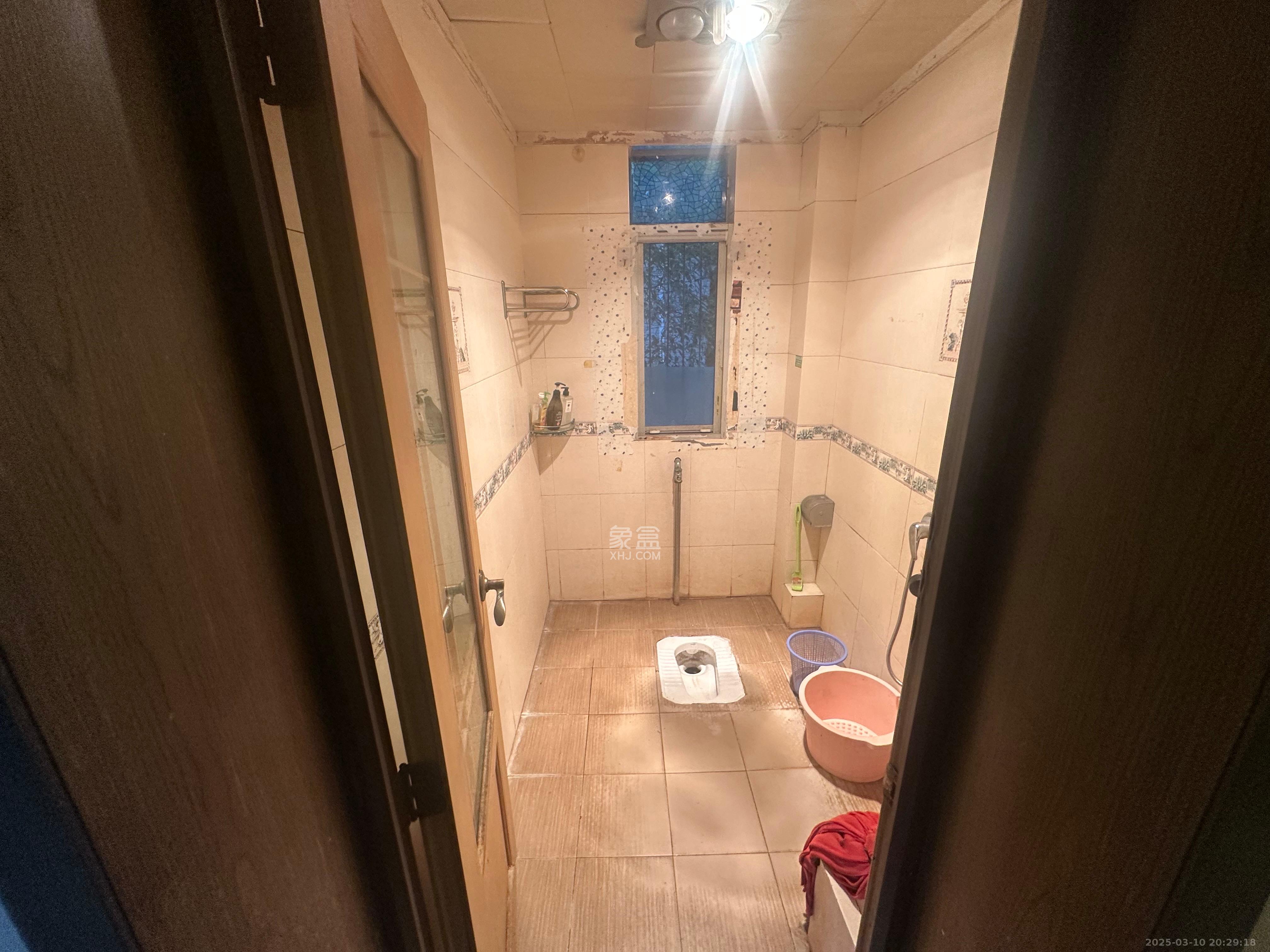 窑塘新村 1室0厅0卫 2000.0元/月 窑塘新村 1室0厅0卫 2000.0元/月室内图