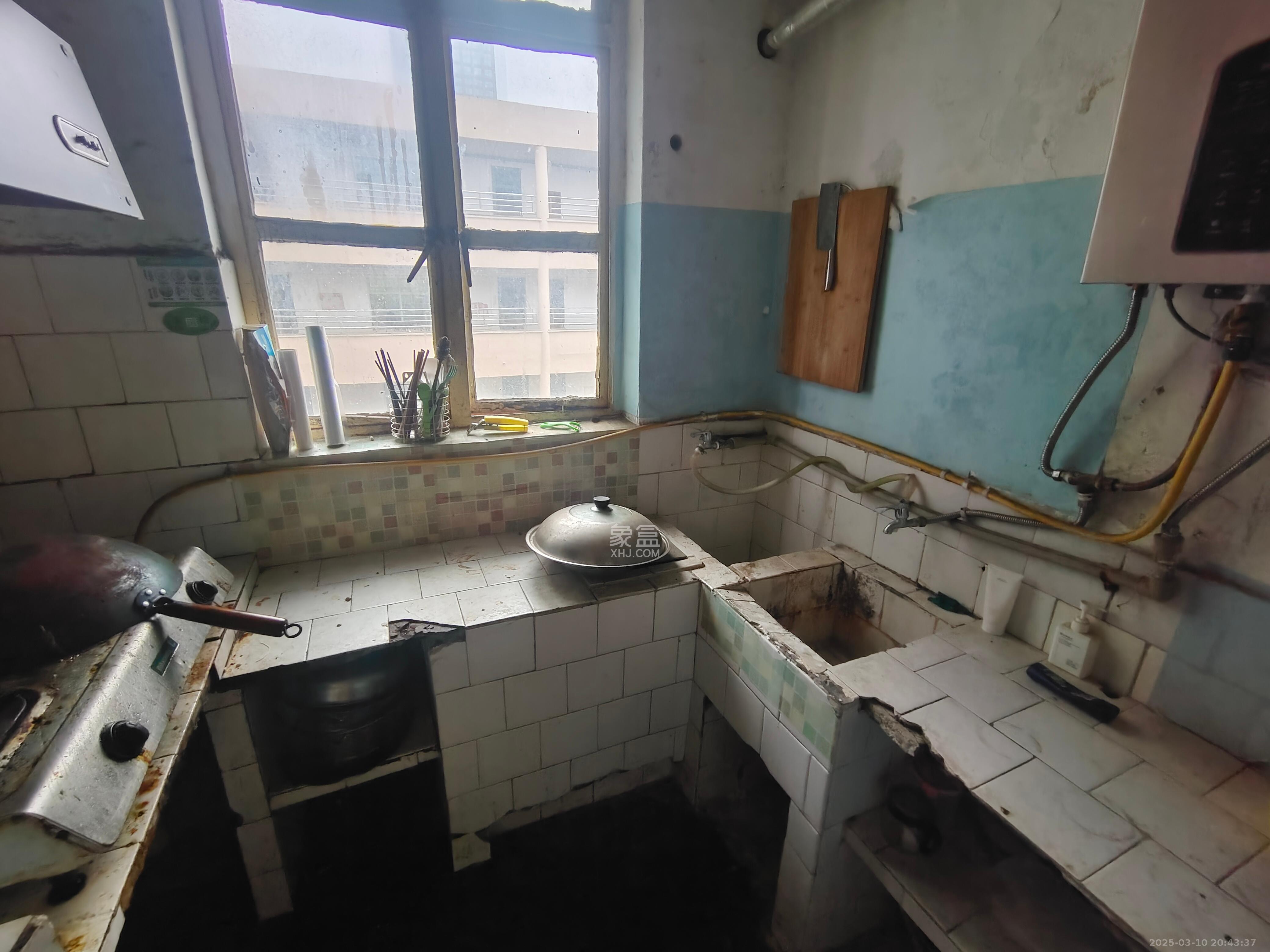 人民新村 2室1厅1卫 1200.0元/月 人民新村 2室1厅1卫 1200.0元/月室内图