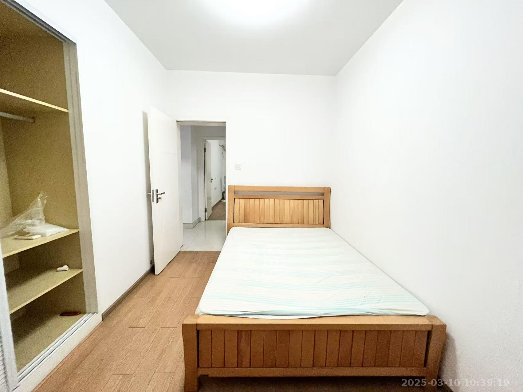 保利麓谷林语F区  3室2厅1卫   2600.00元/月室内图