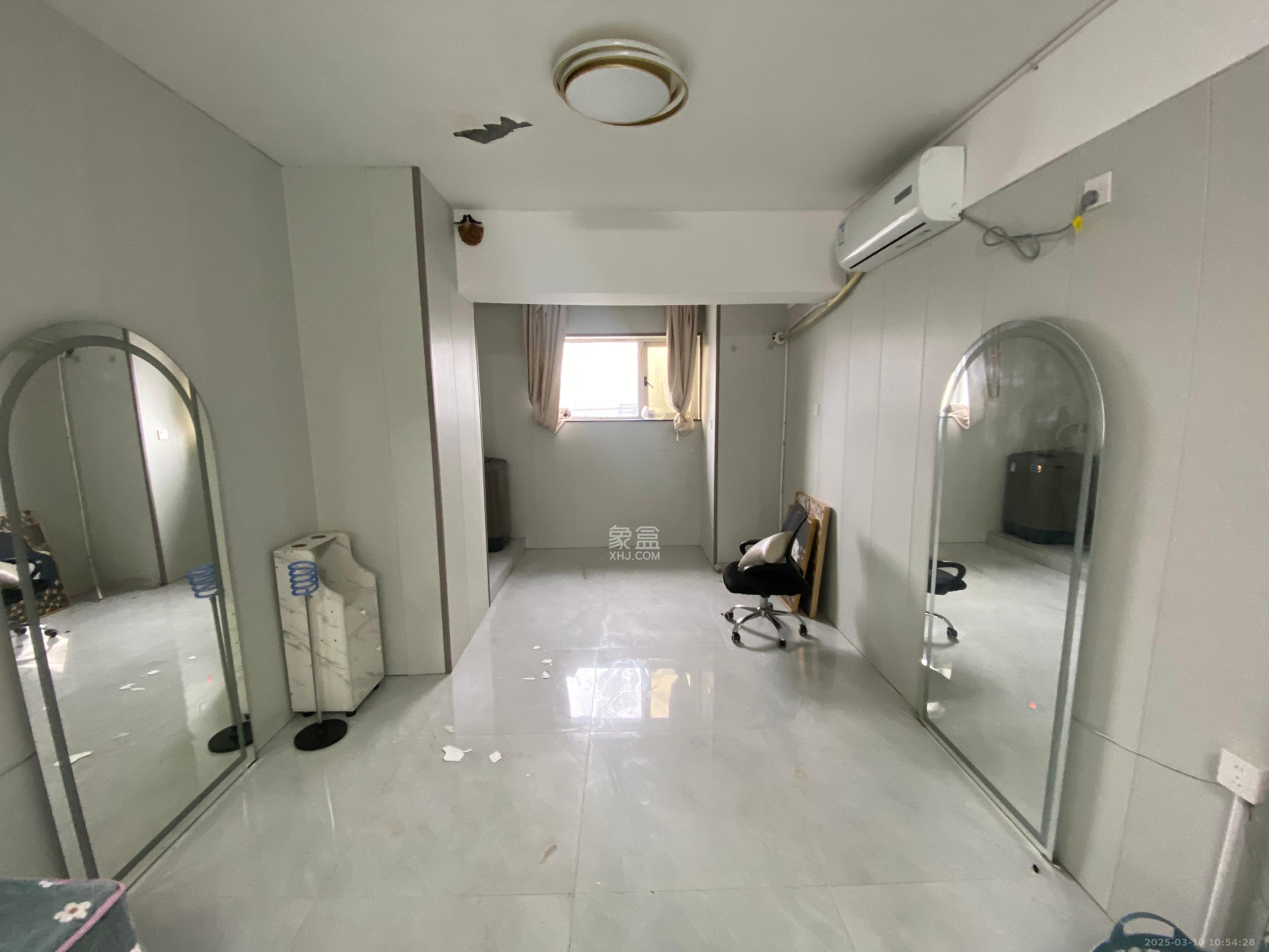 湘水和天下 1室1厅1卫 1000.0元/月 湘水和天下 1室1厅1卫 1000.0元/月室内图