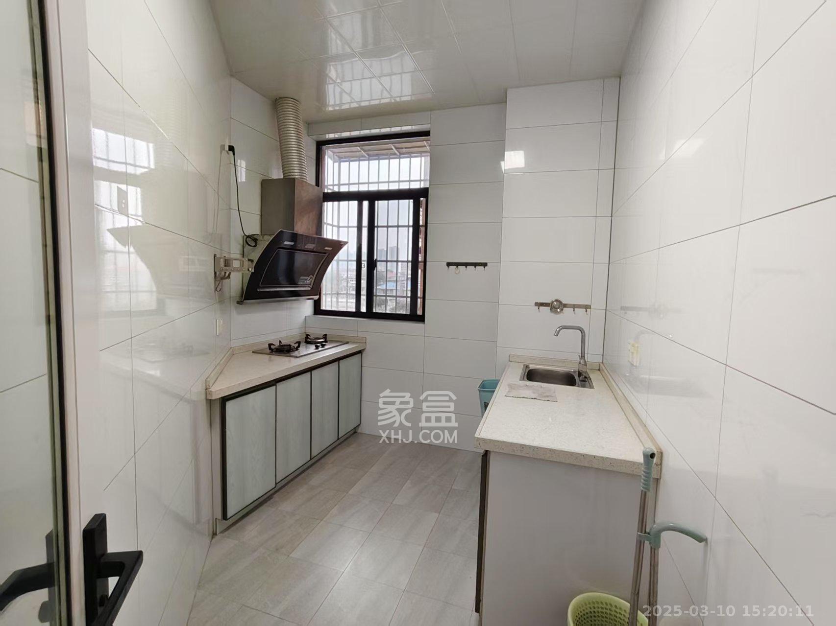 裕都国际 2室2厅1卫 1080.0元/月 裕都国际 2室2厅1卫 1080.0元/月室内图