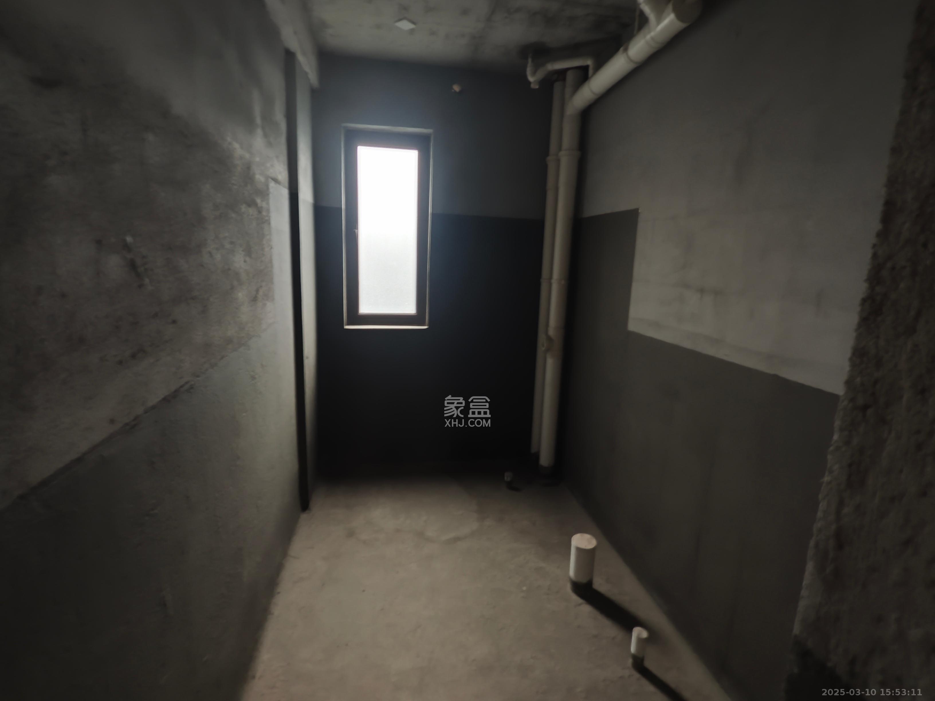 保利城(中航城国际社区、郡原美村) 1室2厅2卫 1000.0元/月 保利城(中航城国际社区、郡原美村) 1室2厅2卫 1000.0元/月室内图