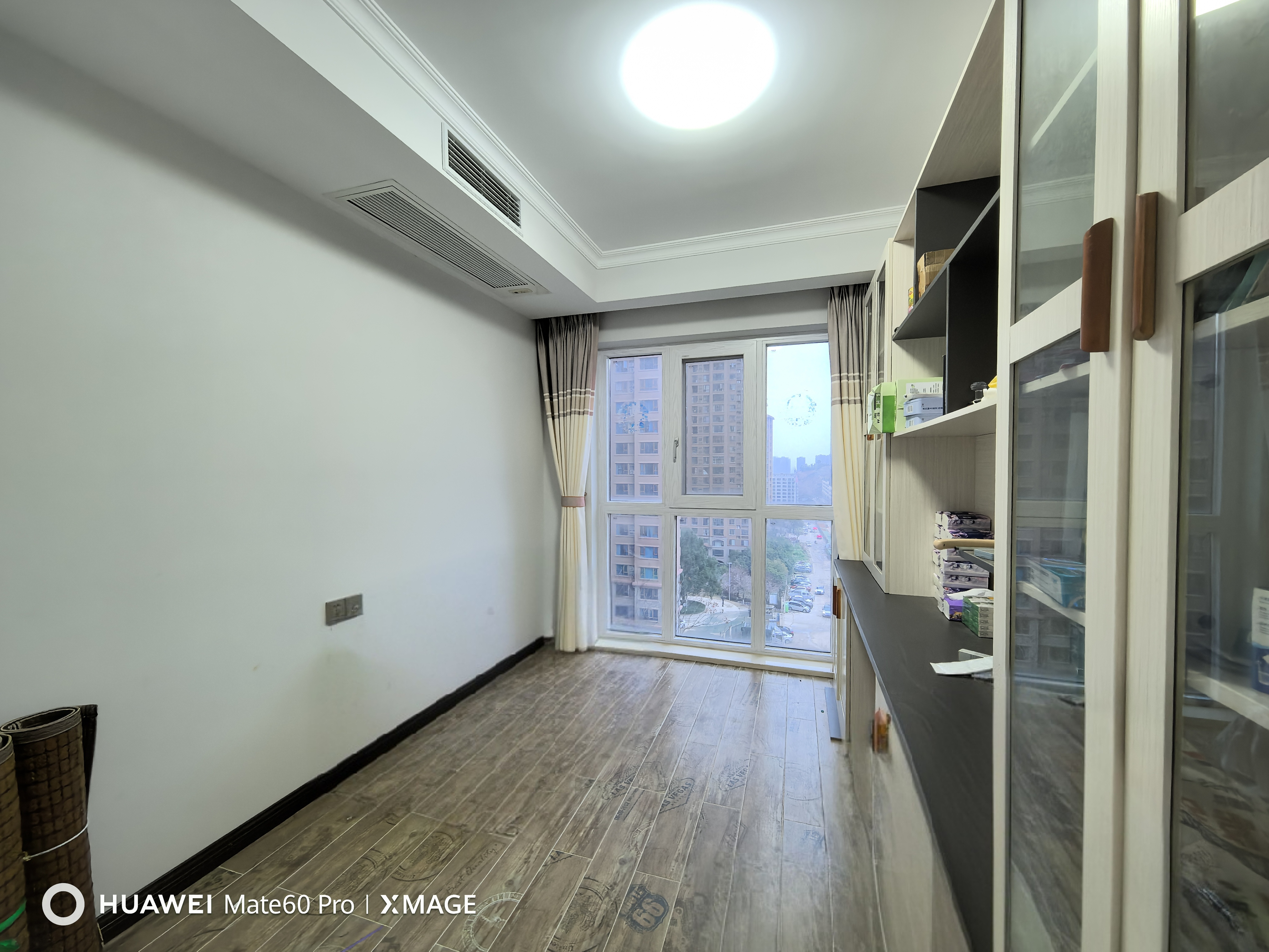 湾田和悦  4室2厅2卫    2500.0元/月 湾田和悦  4室2厅2卫    2500.0元/月室内图