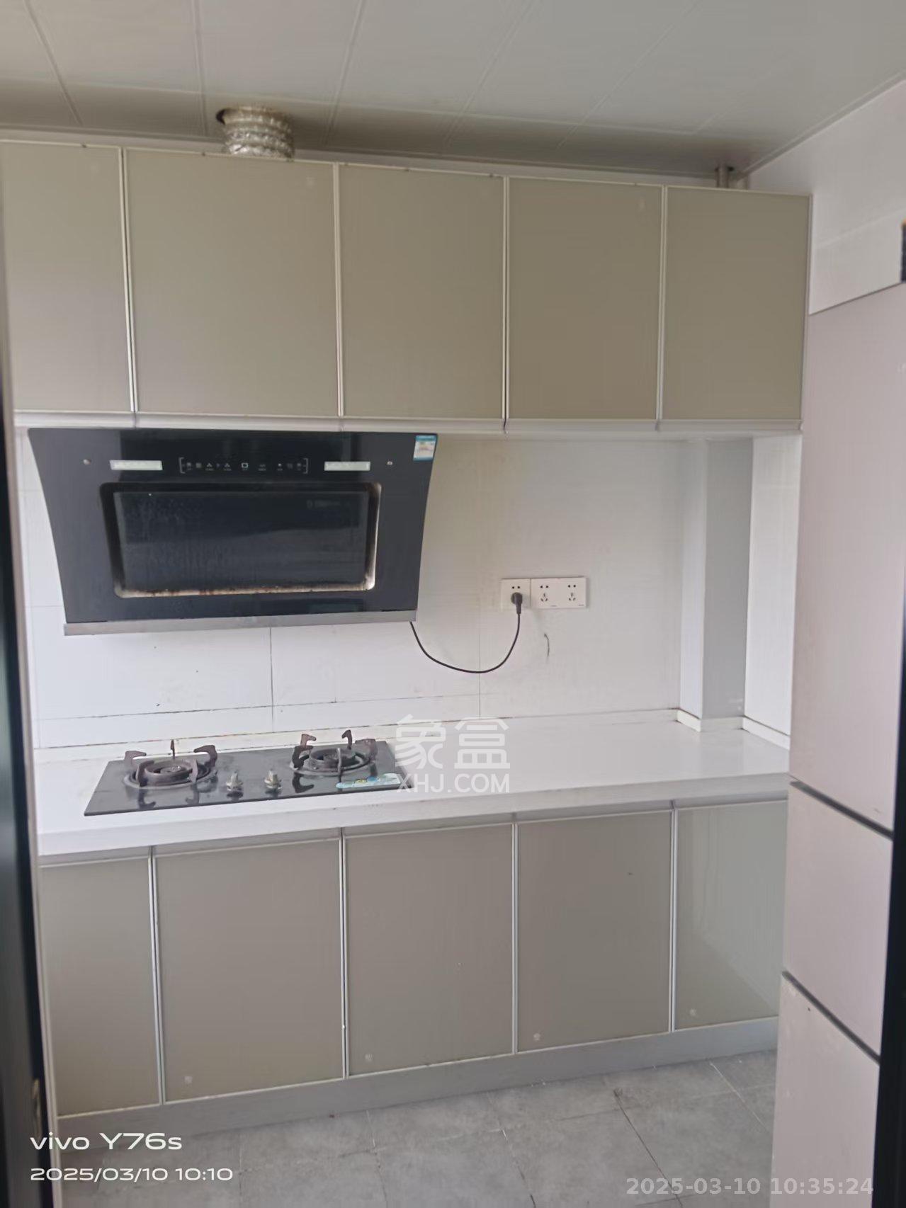 和美星城 4室2厅2卫 2700.0元/月 和美星城 4室2厅2卫 2700.0元/月室内图