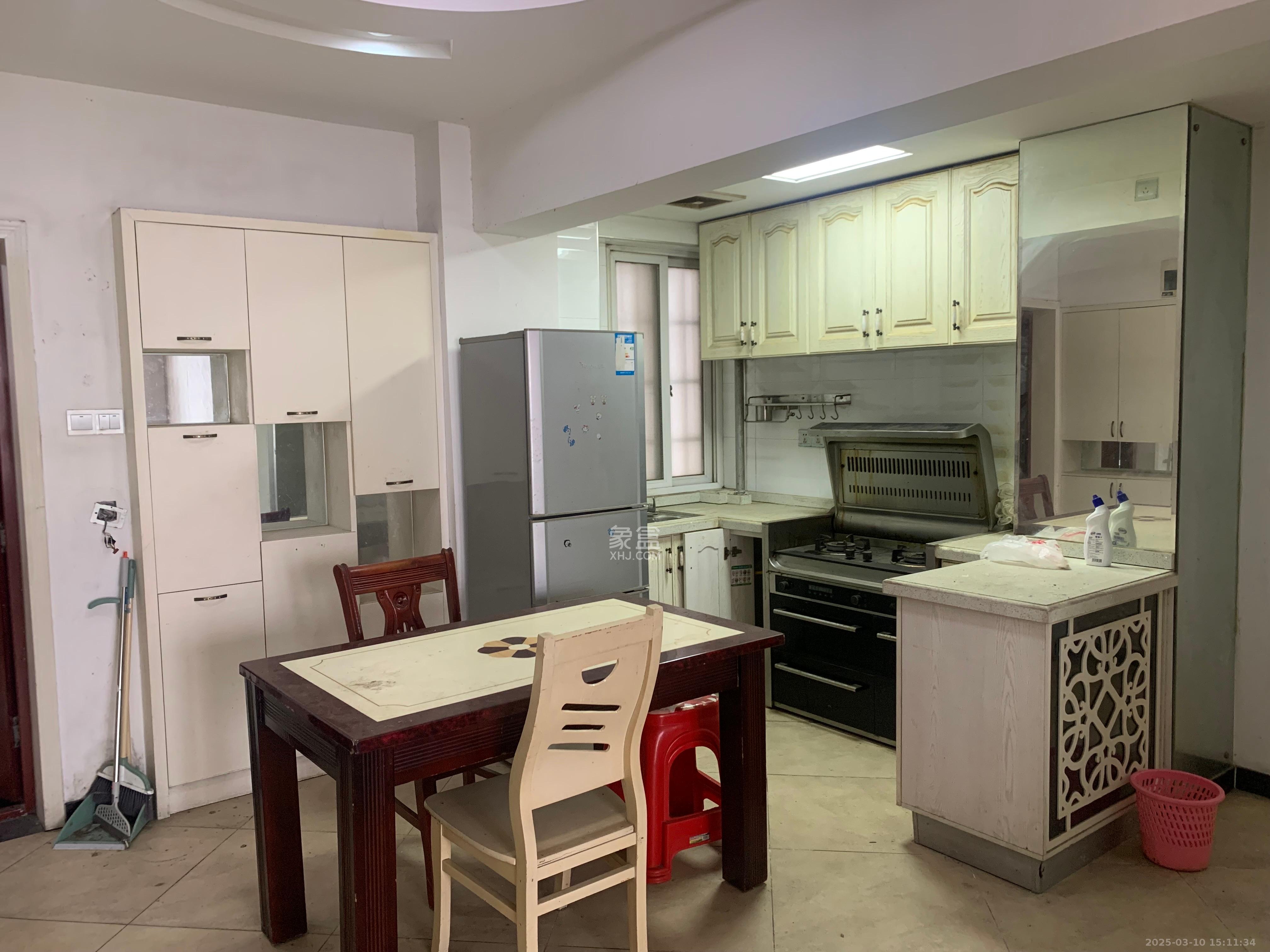 时代星城 3室2厅1卫 1800.0元/月 时代星城 3室2厅1卫 1800.0元/月室内图