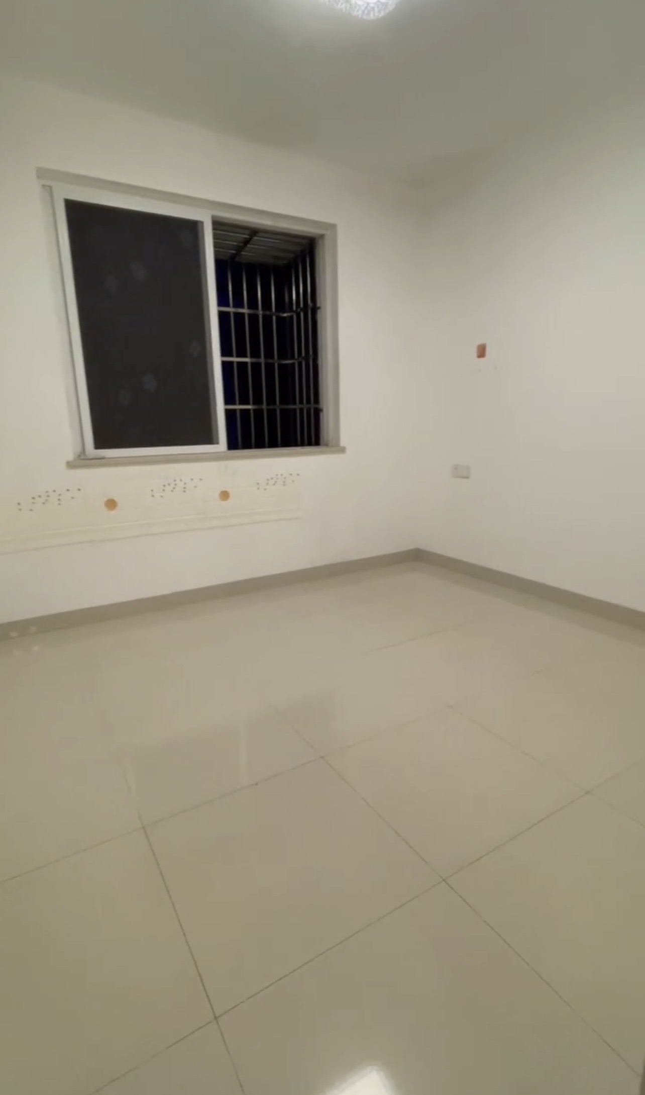 金美花园 2室1厅1卫 63.0万 金美花园 2室1厅1卫 63.0万客厅