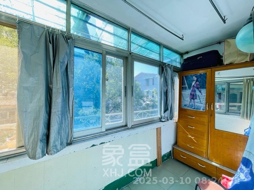 红旗社区  2室1厅1卫   1500.00元/月室内图