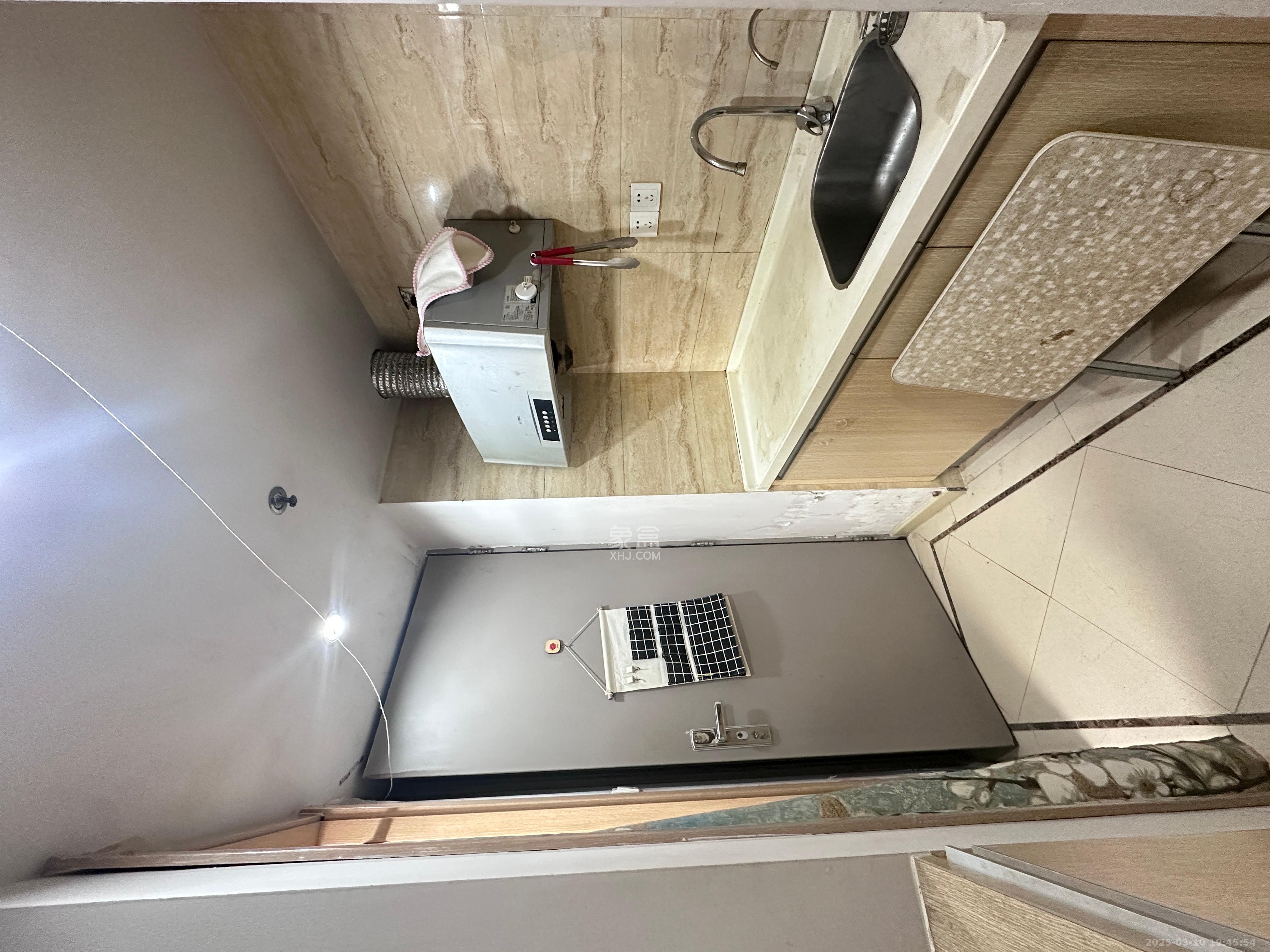 万科城市花园 1室1厅1卫 1300.0元/月 万科城市花园 1室1厅1卫 1300.0元/月室内图