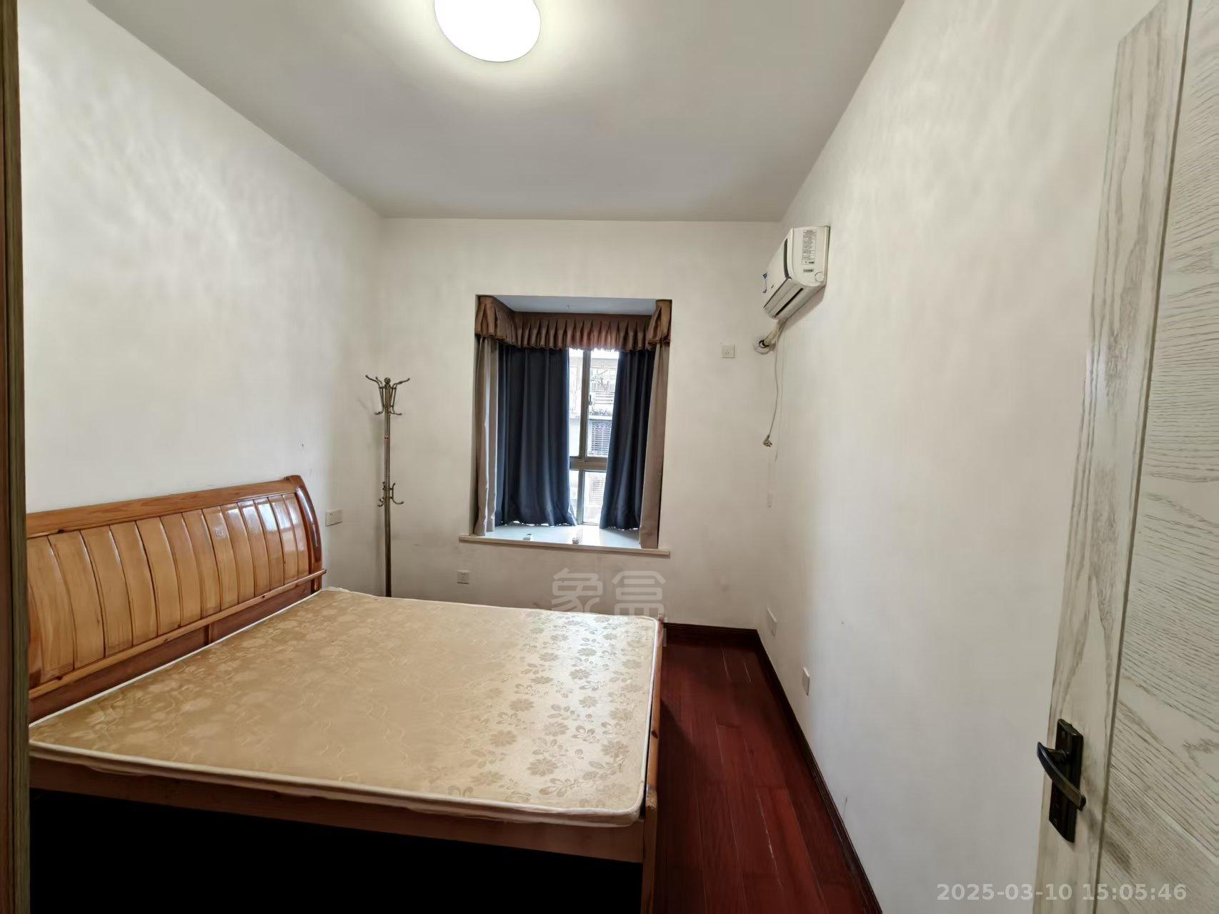 庐山恋 2室2厅2卫 1600.0元/月 庐山恋 2室2厅2卫 1600.0元/月室内图