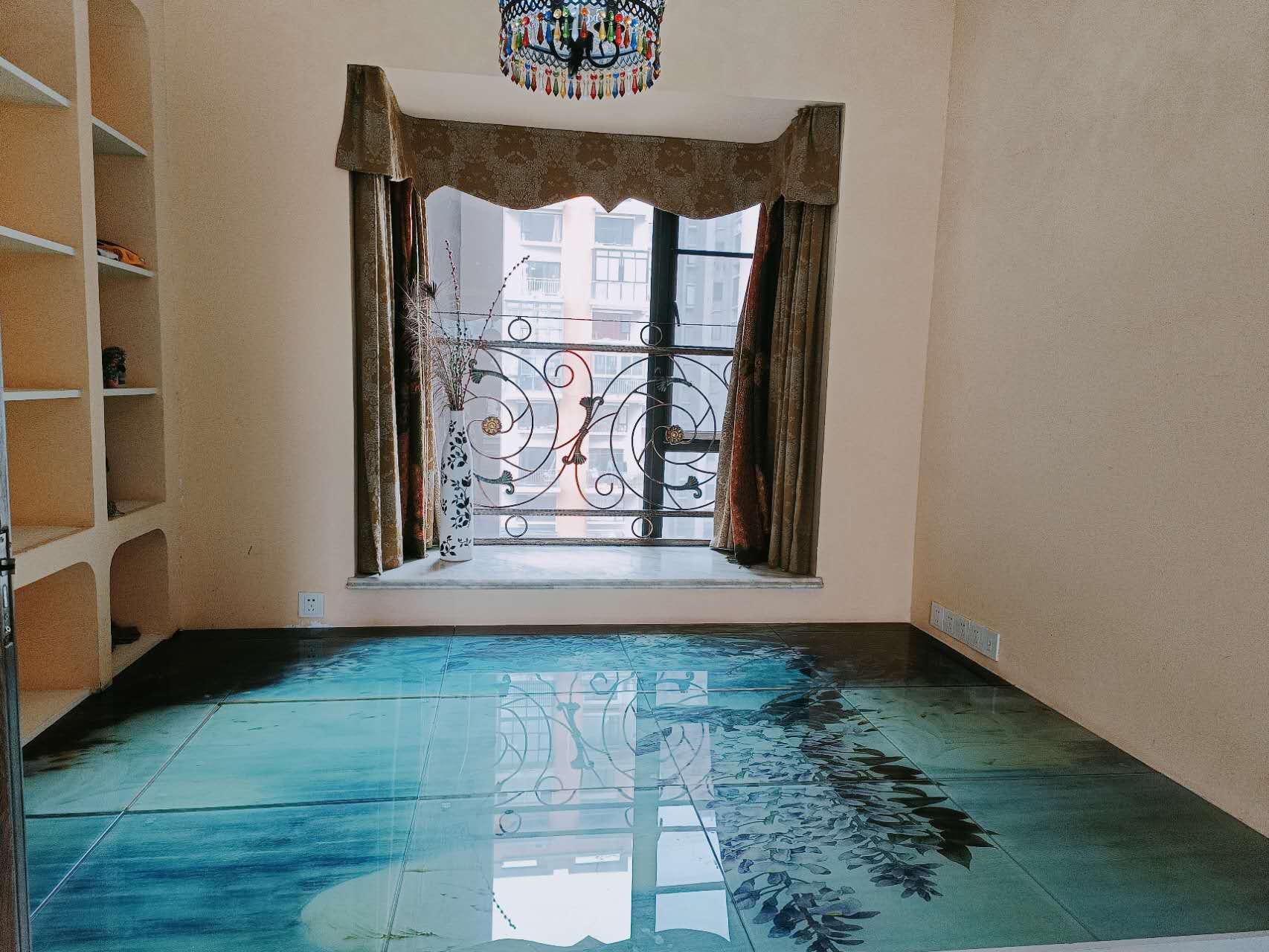 紫泉花坊  2室2厅1卫    122.0万 紫泉花坊  2室2厅1卫    122.0万室内图