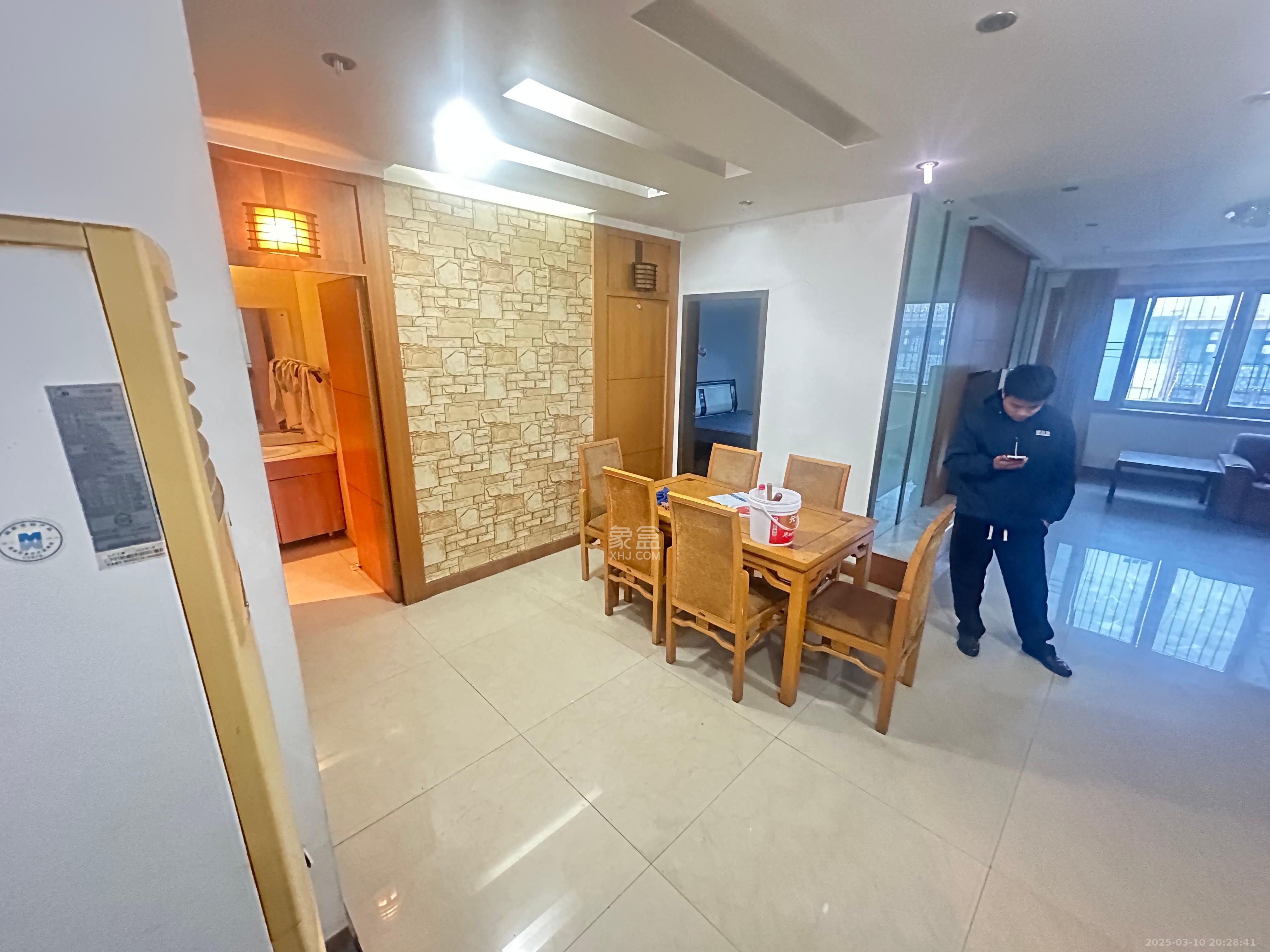 窑塘新村 1室0厅0卫 2000.0元/月 窑塘新村 1室0厅0卫 2000.0元/月室内图