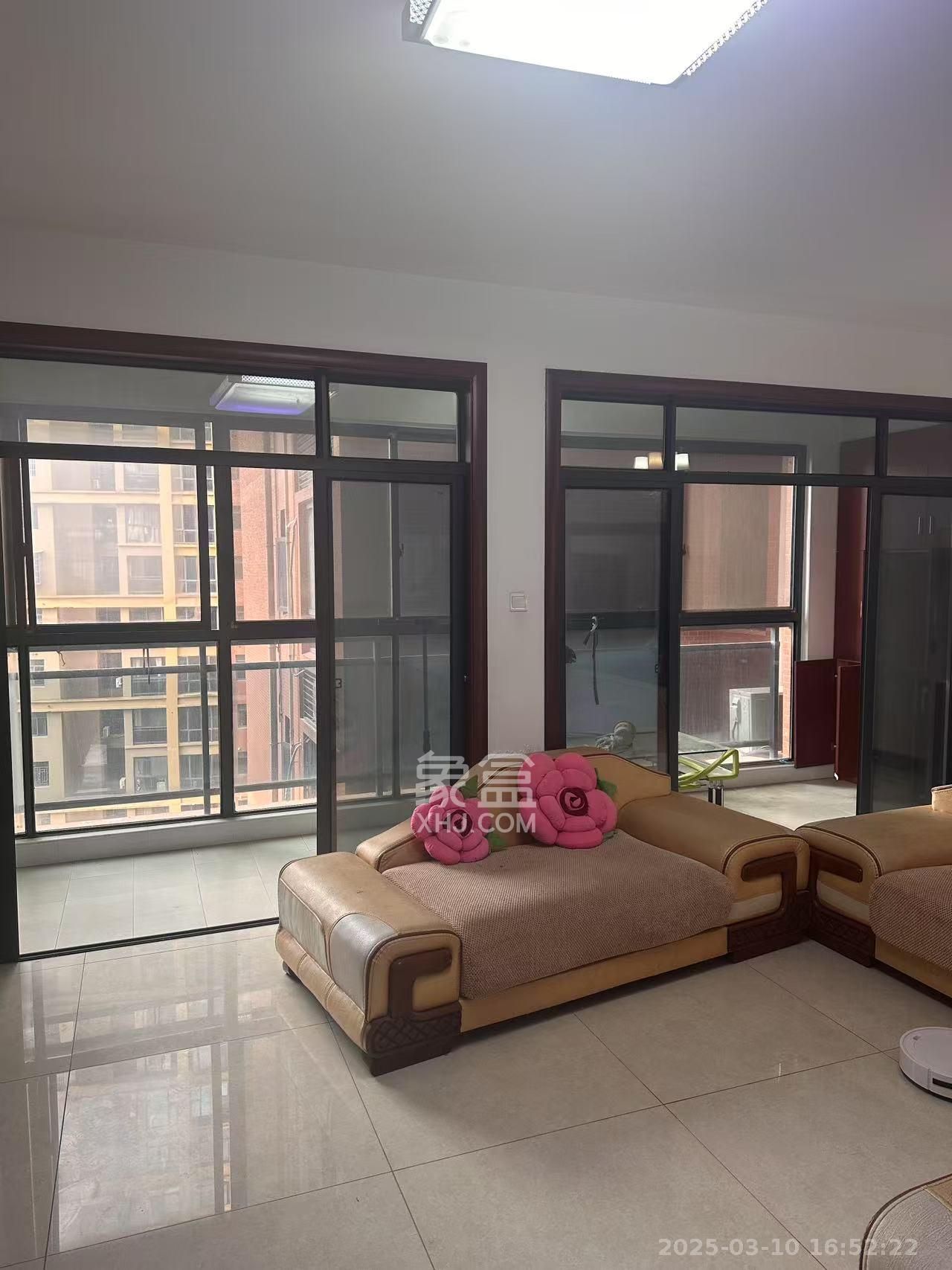 珠江东方明珠(新地东方明珠)三期  4室2厅2卫    2500.0元/月 珠江东方明珠(新地东方明珠)三期  4室2厅2卫    2500.0元/月室内图