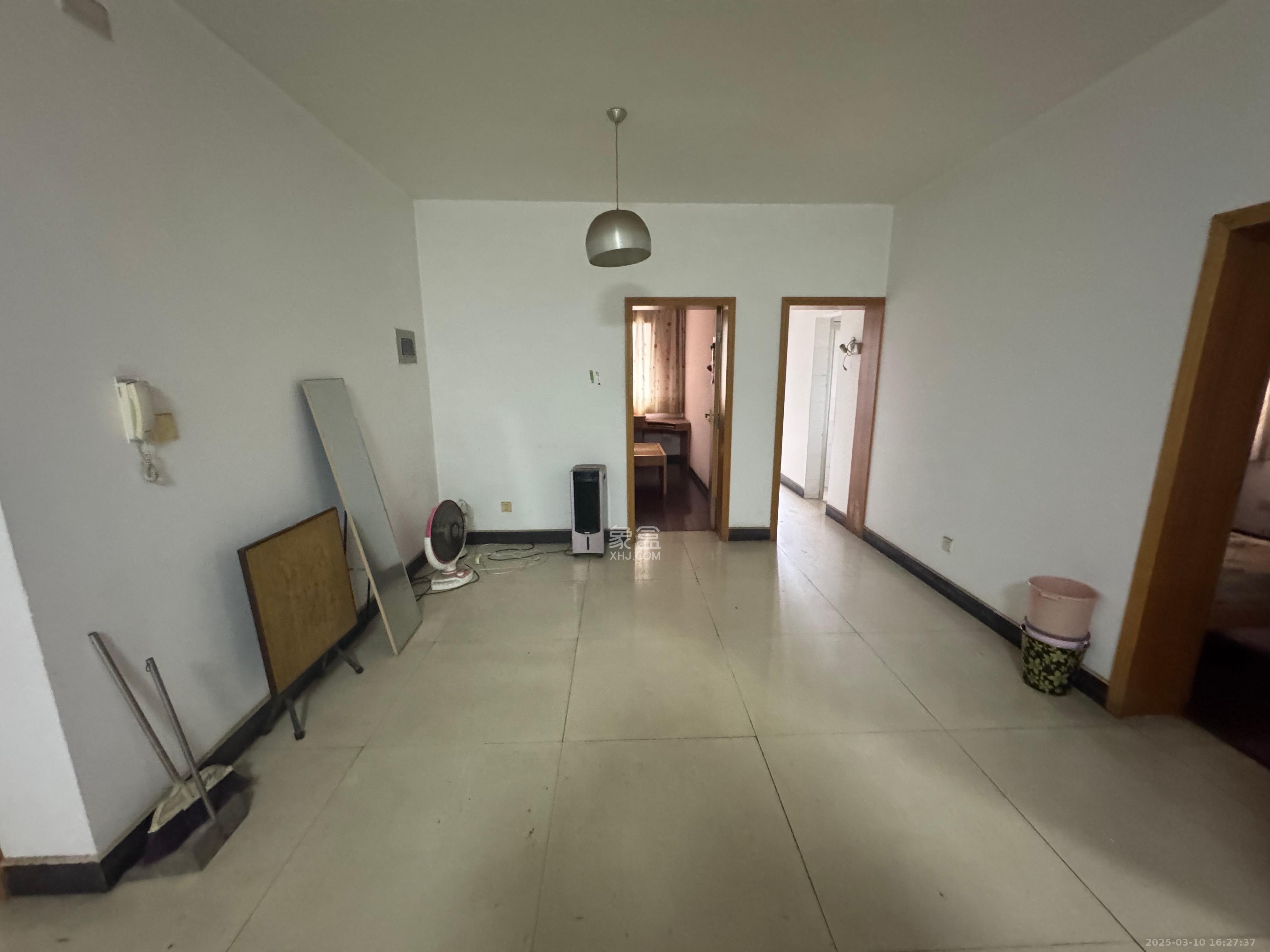 长沙机床厂宿舍 3室2厅1卫 1500.0元/月 长沙机床厂宿舍 3室2厅1卫 1500.0元/月室内图