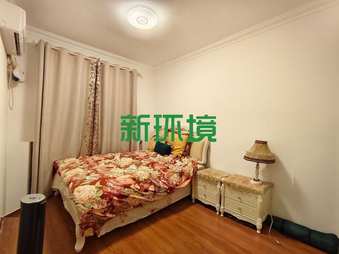 幸福阳光小区  3室2厅2卫   58.80万客厅