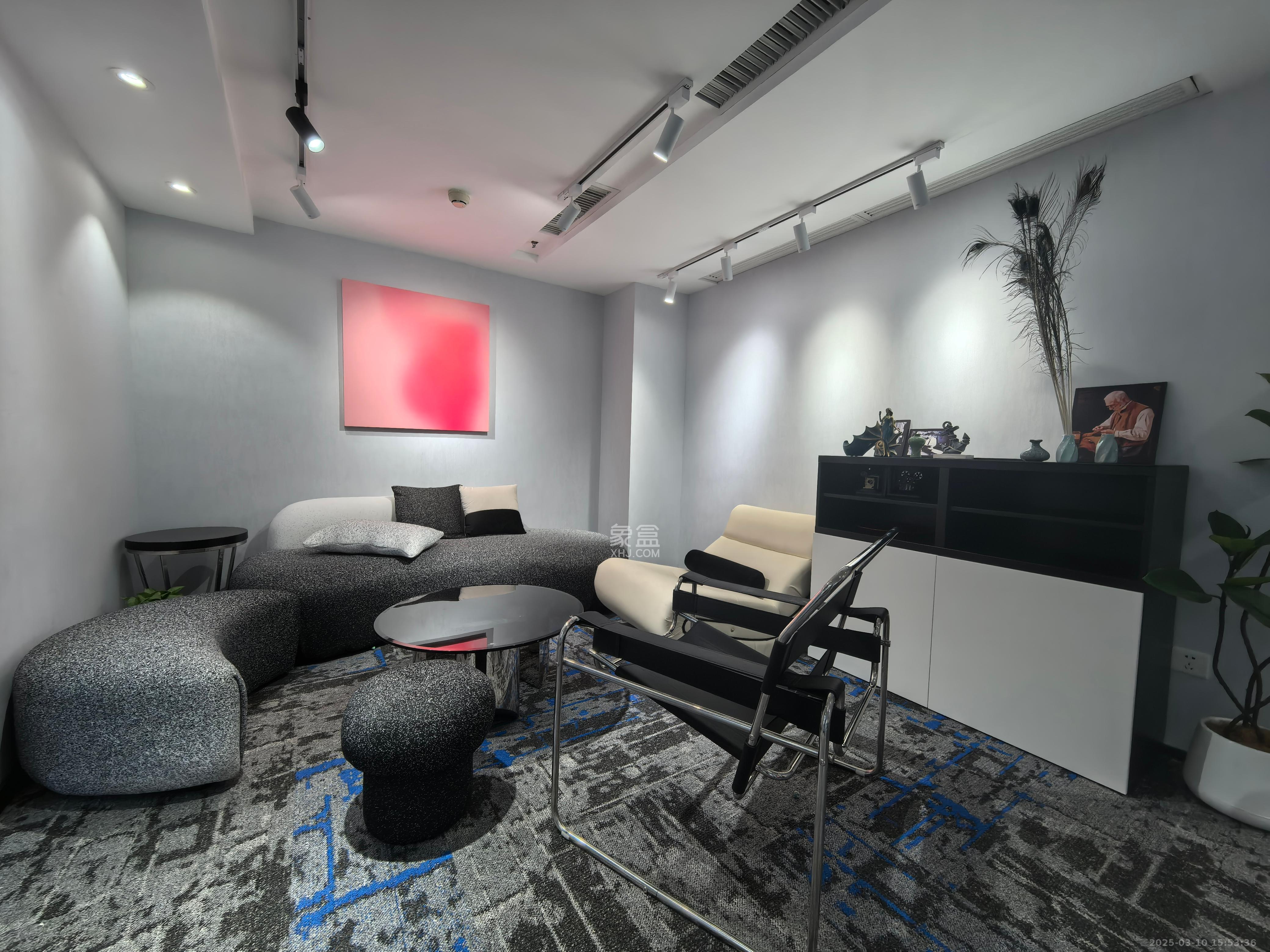 保利国际广场 1室1厅1卫 6800.0元/月 保利国际广场 1室1厅1卫 6800.0元/月室内图