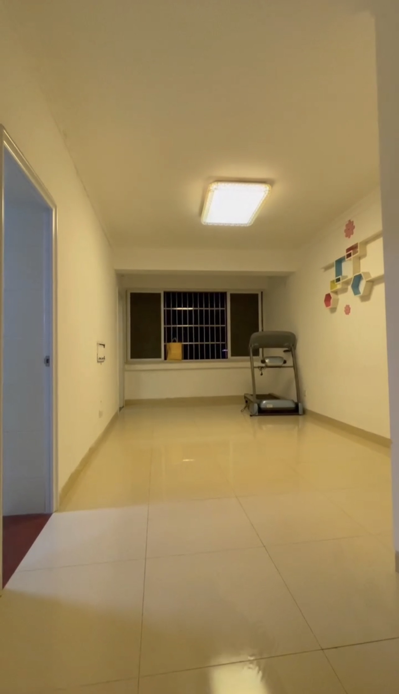 金美花园 2室1厅1卫 63.0万 金美花园 2室1厅1卫 63.0万客厅