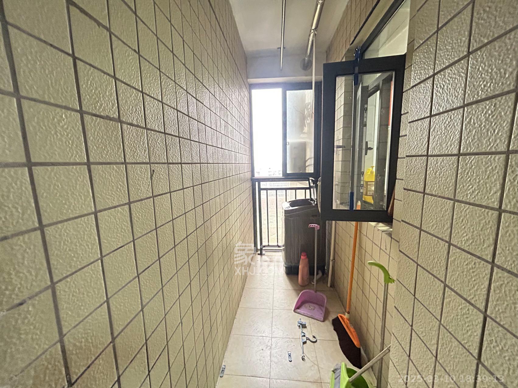 气象佳园  2室2厅1卫   1500.00元/月室内图