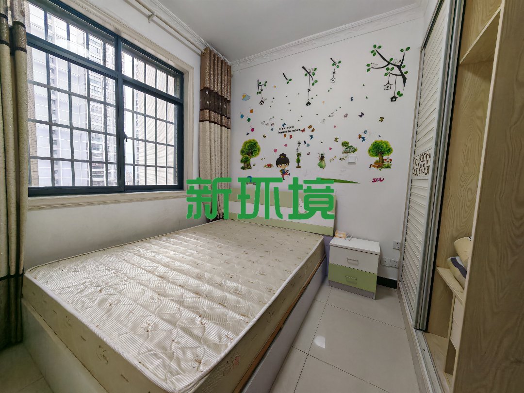 熙城春天  3室2厅1卫   1500.00元/月室内图