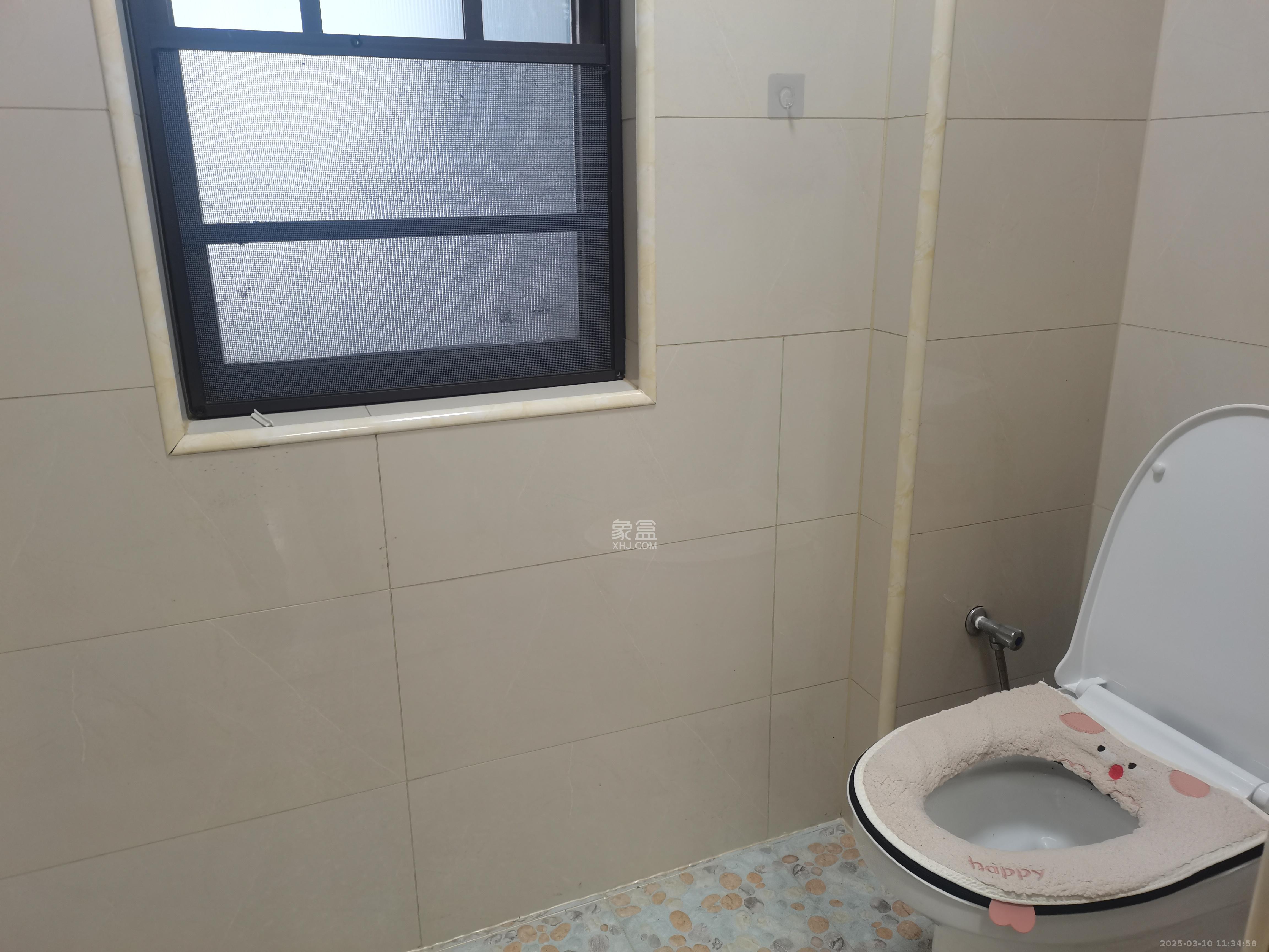 华润置地广场二期  3室2厅2卫    2400.0元/月室内图