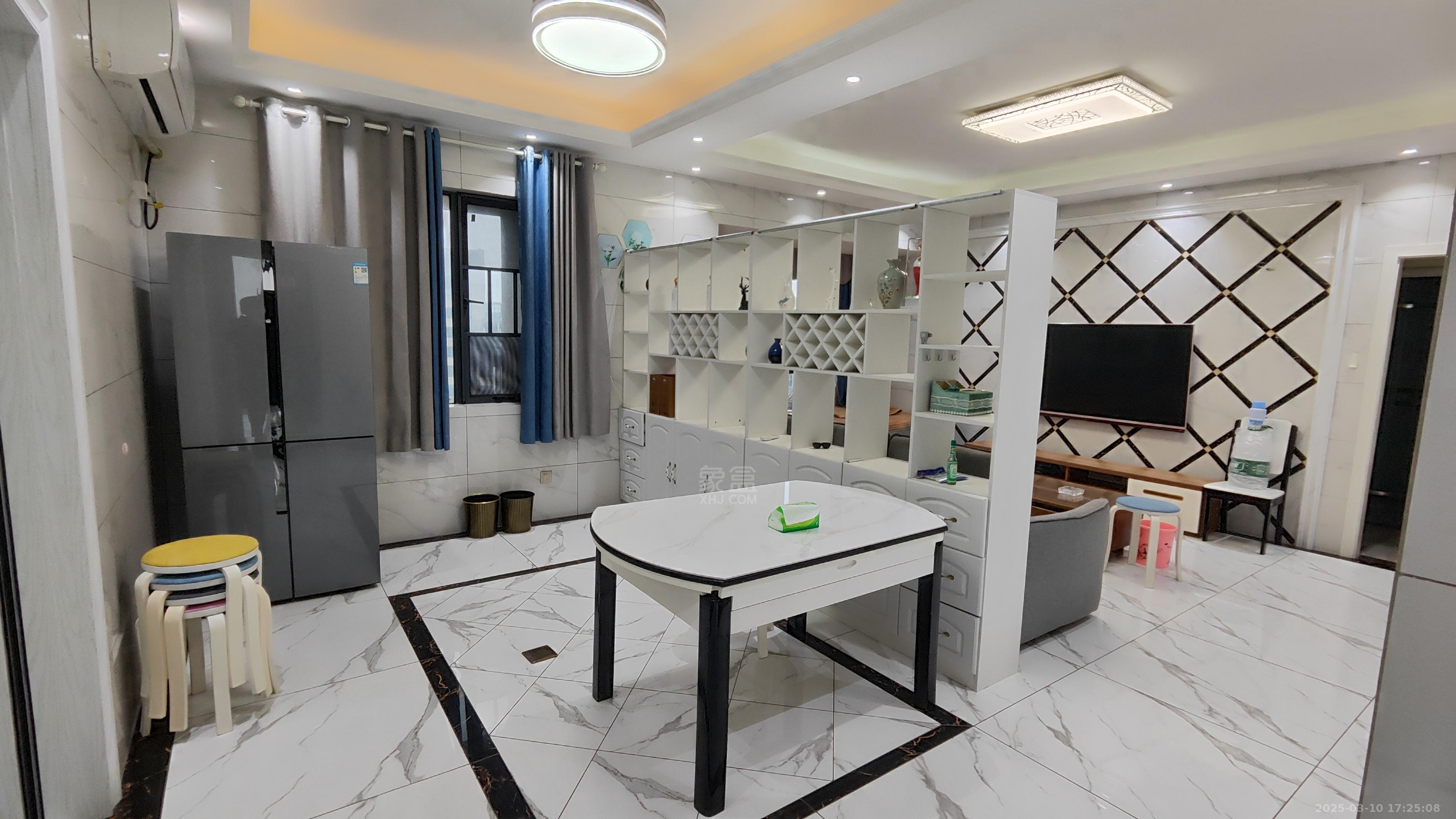 美的城一期 3室2厅2卫 2500.0元/月 美的城一期 3室2厅2卫 2500.0元/月室内图