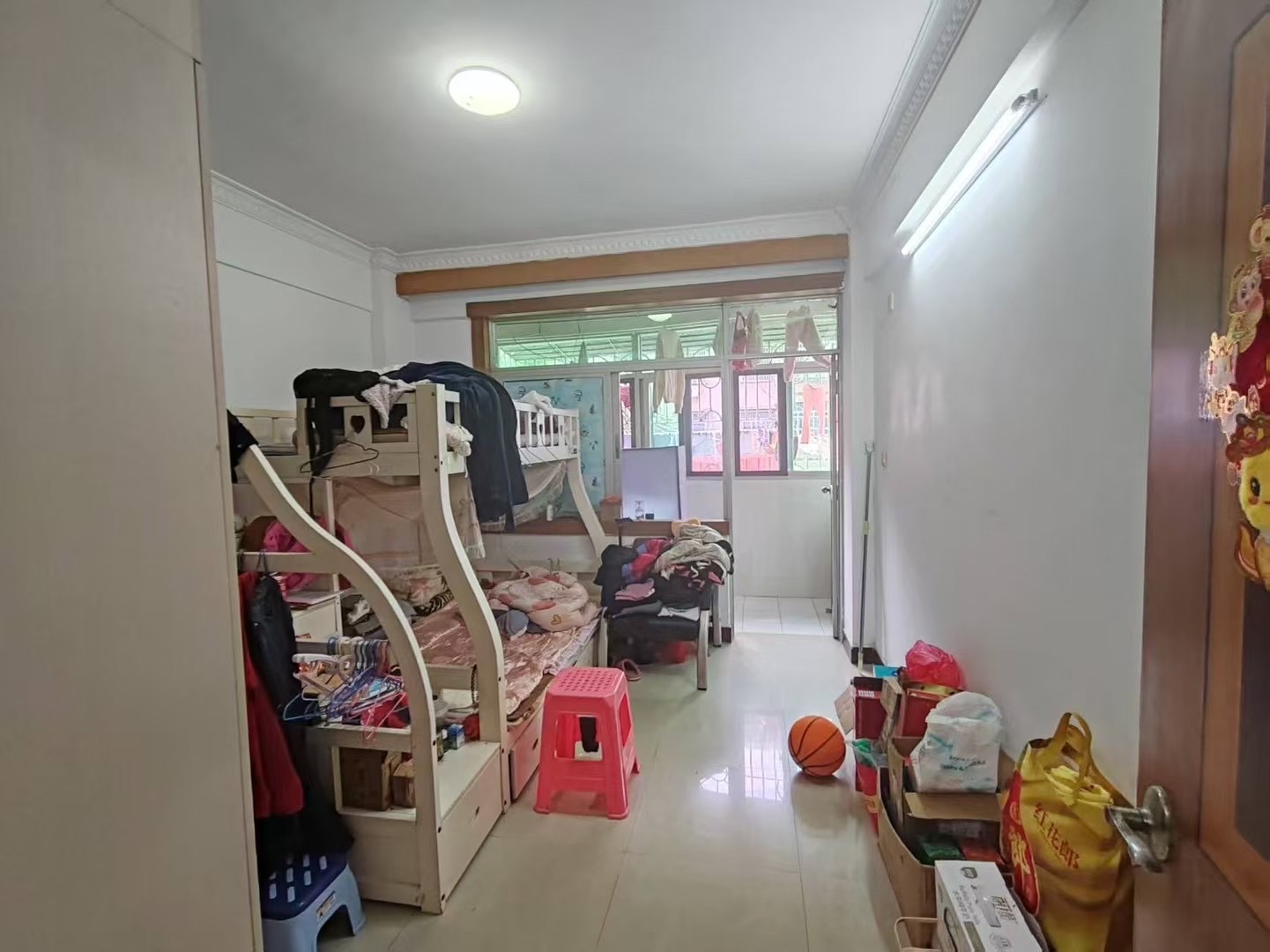 三叶花园 1室0厅0卫 112.0万 三叶花园 1室0厅0卫 112.0万客厅