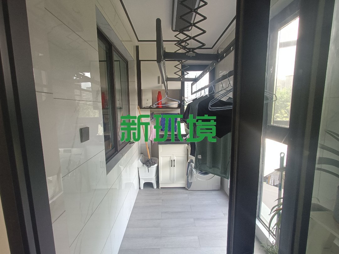 江与城  1室0厅0卫   85.80万客厅