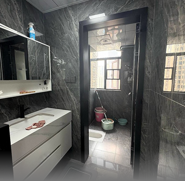 云泰天麓 4室2厅2卫 98.0万 云泰天麓 4室2厅2卫 98.0万卫生间