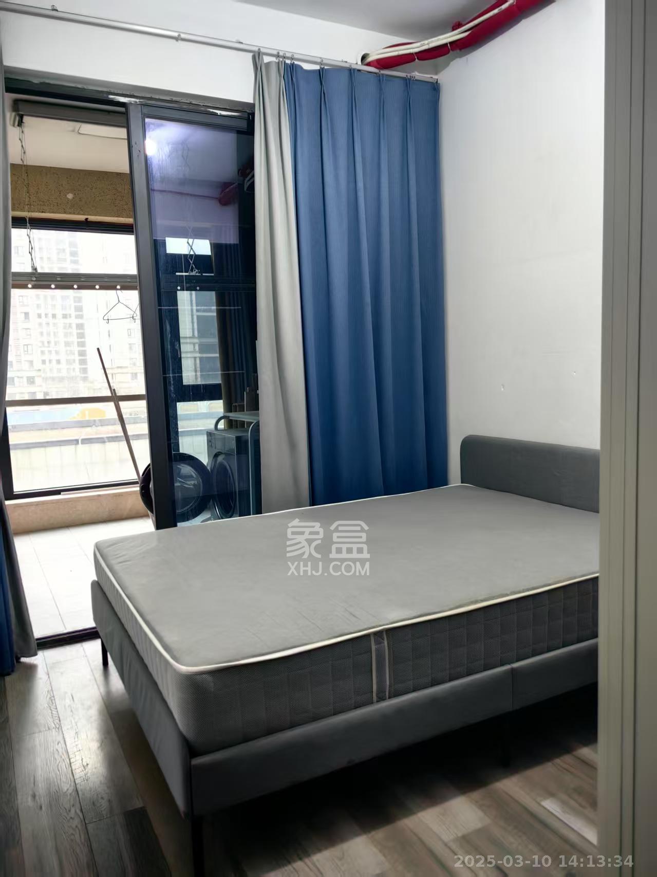 卓越浅水湾  1室1厅1卫   1200.00元/月室内图