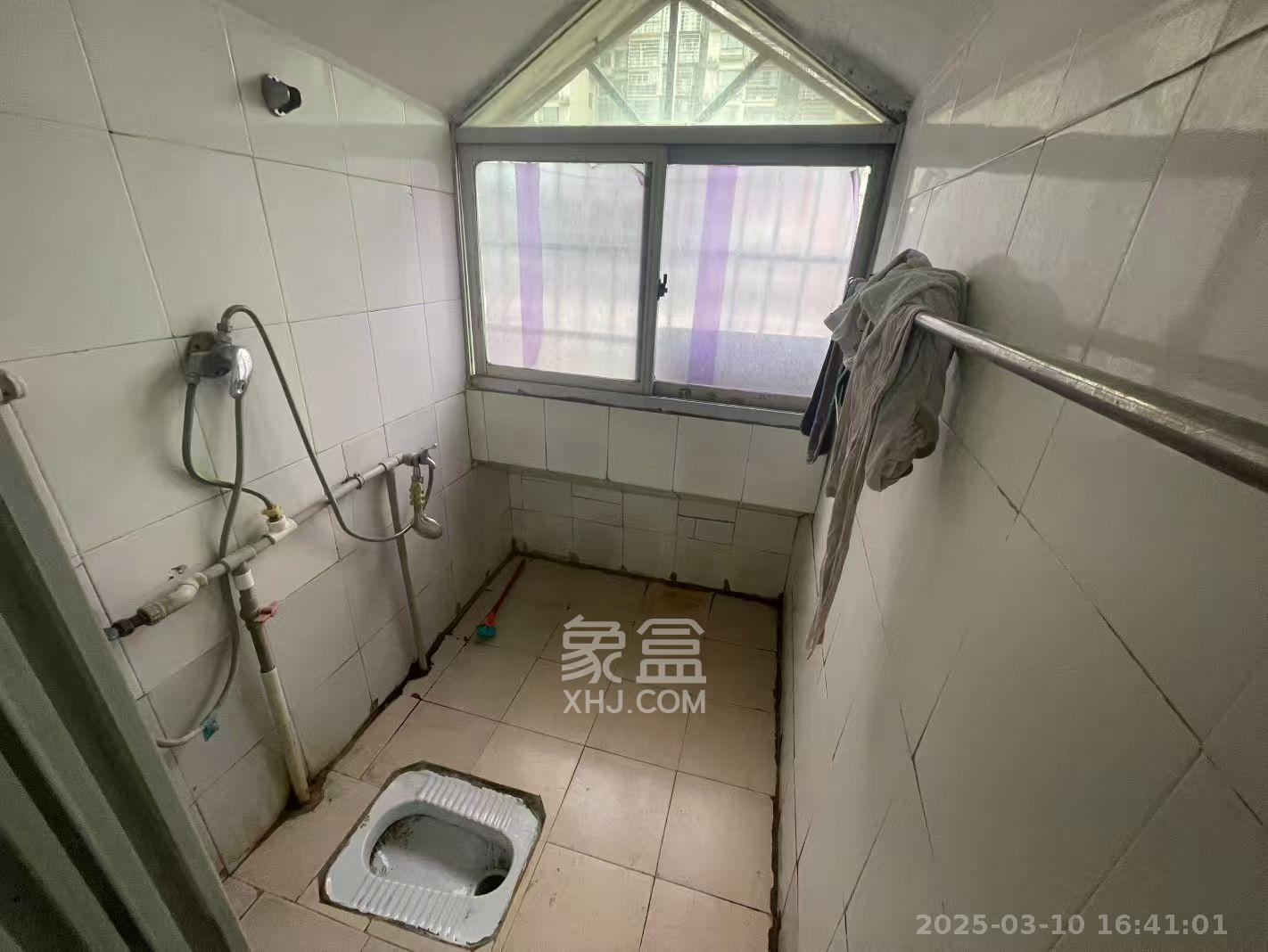茶子山小区  2室2厅1卫   1300.00元/月室内图