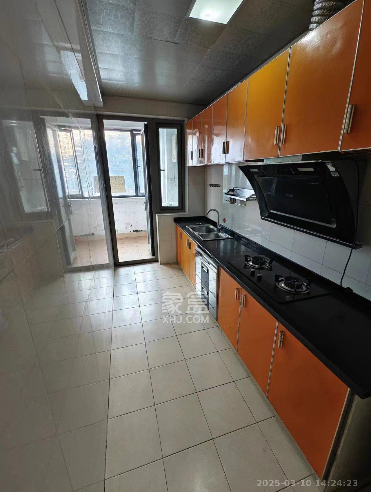 怡海星城 2室2厅1卫 1700.0元/月 怡海星城 2室2厅1卫 1700.0元/月室内图