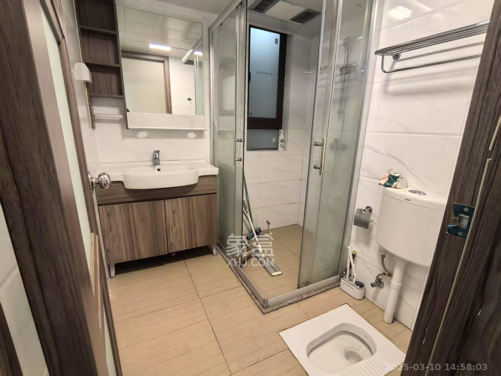 碧桂园公园壹号(凯怡茗苑) 3室2厅1卫 1600.0元/月 碧桂园公园壹号(凯怡茗苑) 3室2厅1卫 1600.0元/月室内图