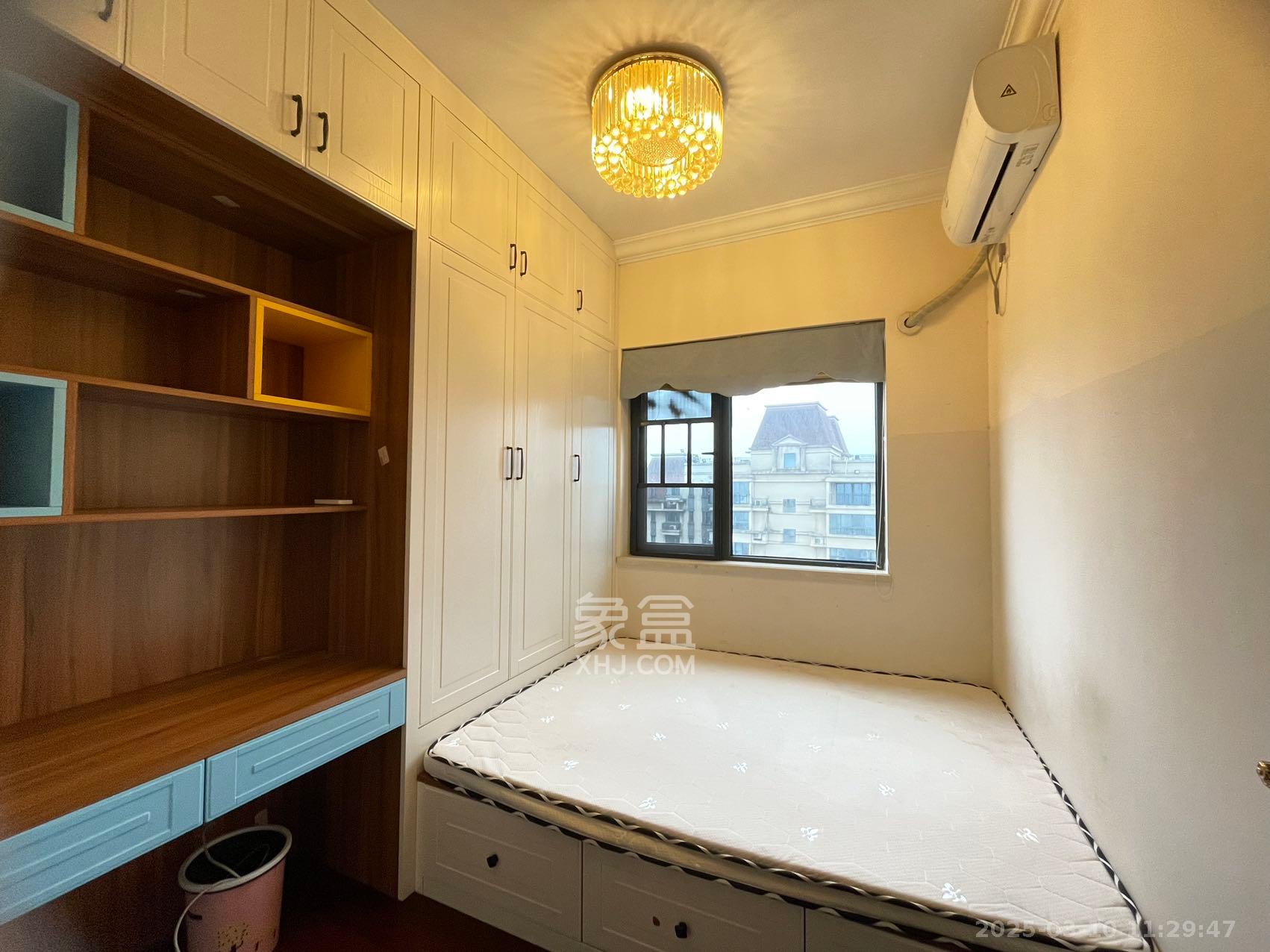 恒大江湾 3室2厅1卫 2300.0元/月 恒大江湾 3室2厅1卫 2300.0元/月室内图