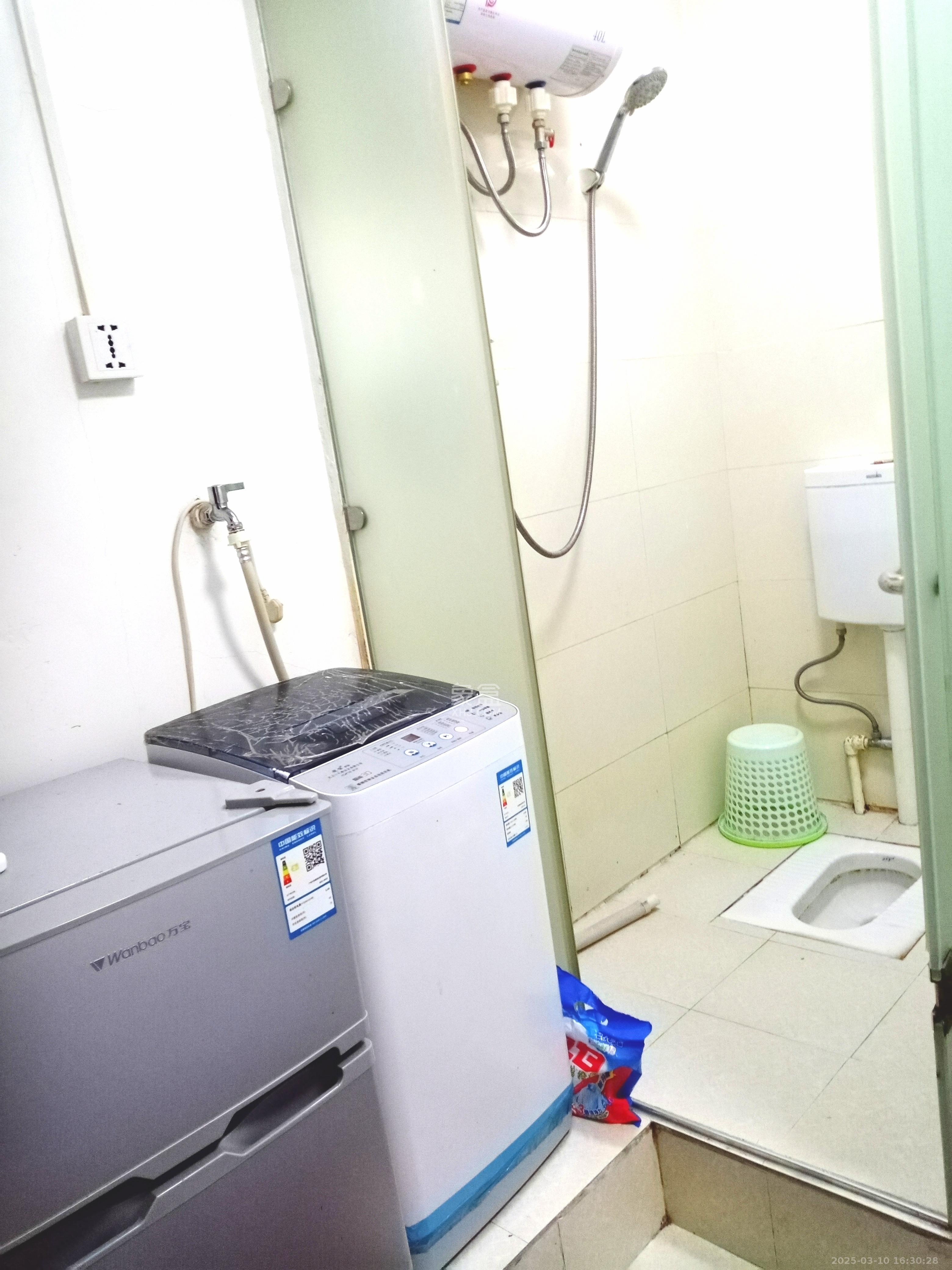 城市经典 1室1厅1卫 900.0元/月 城市经典 1室1厅1卫 900.0元/月室内图